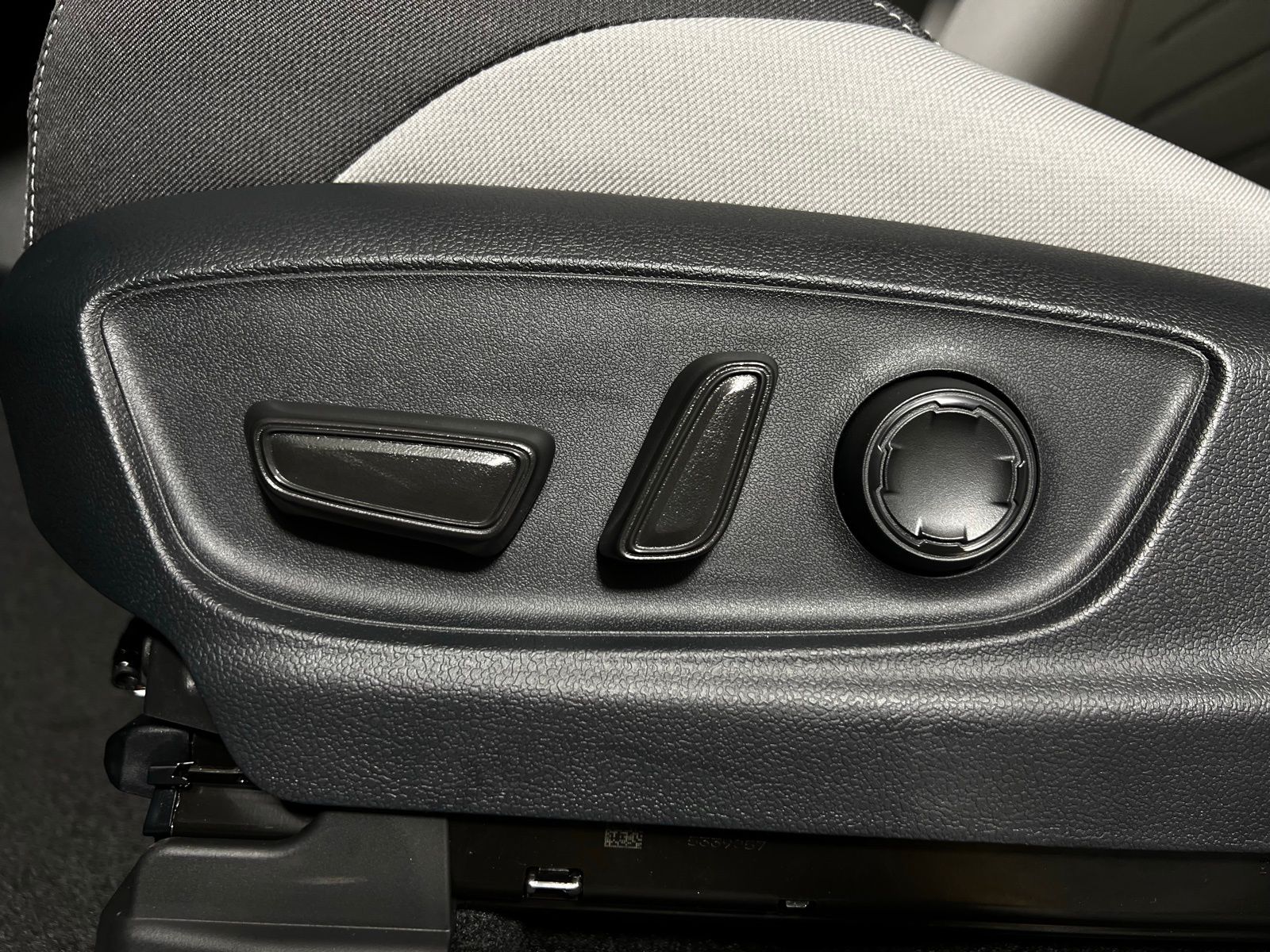 Thumbnail: 2025 Toyota Tacoma - 7