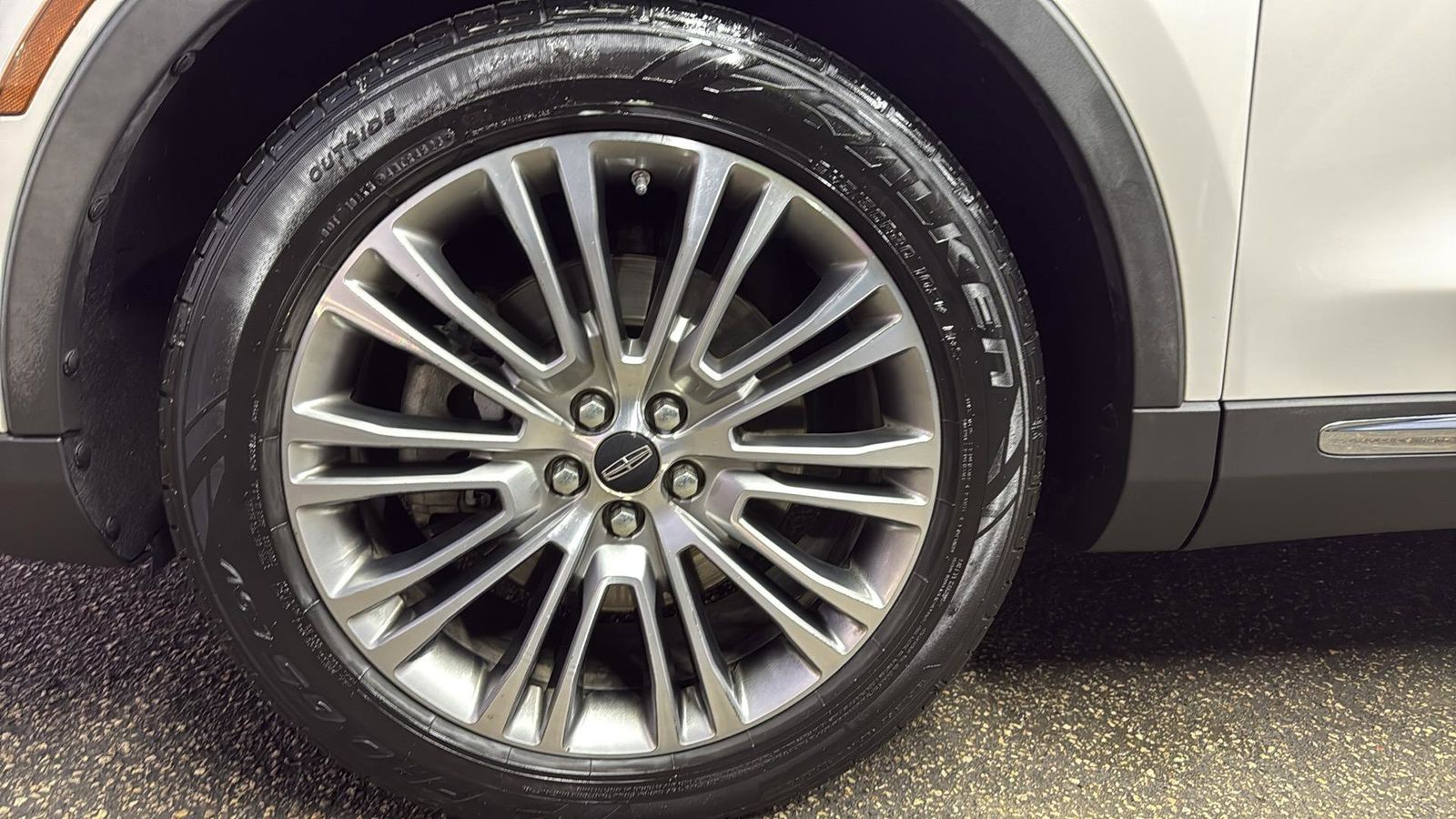 Used Car 2017 Lincoln Mkx  Reserve For Sale Under $15,000 In Austin, Texas