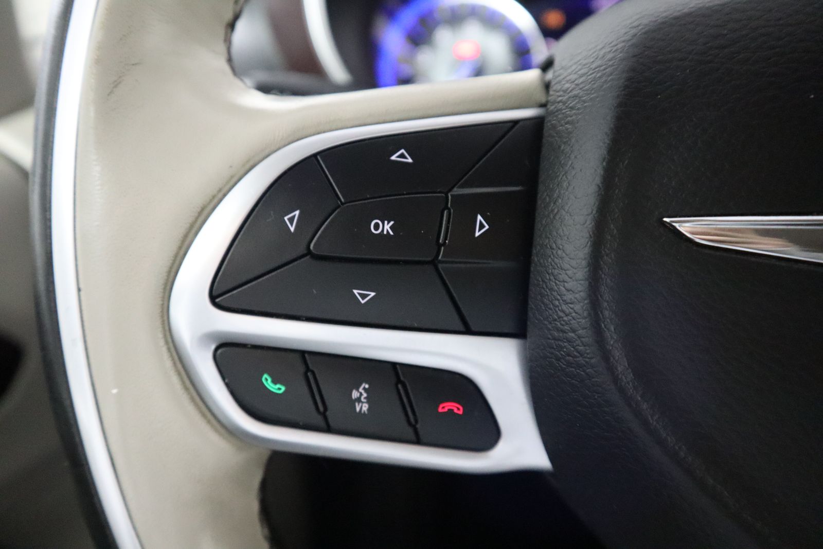 2020 Chrysler Pacifica Limited photo