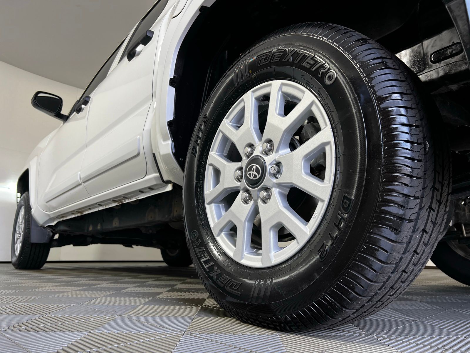 Thumbnail: 2024 Toyota Tacoma - 23