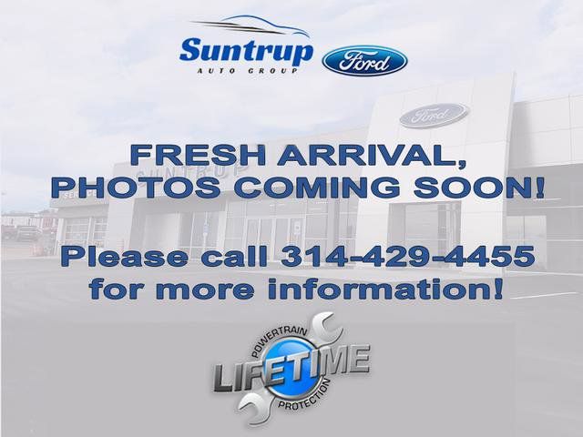 Oxford White 2024 Ford F-250 Super Duty Lariat Crew Cab 4WD Pickup Truck Four-Wheel Drive Automatic