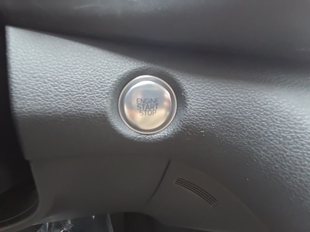 Used 2023 Red Hyundai SEL image 31