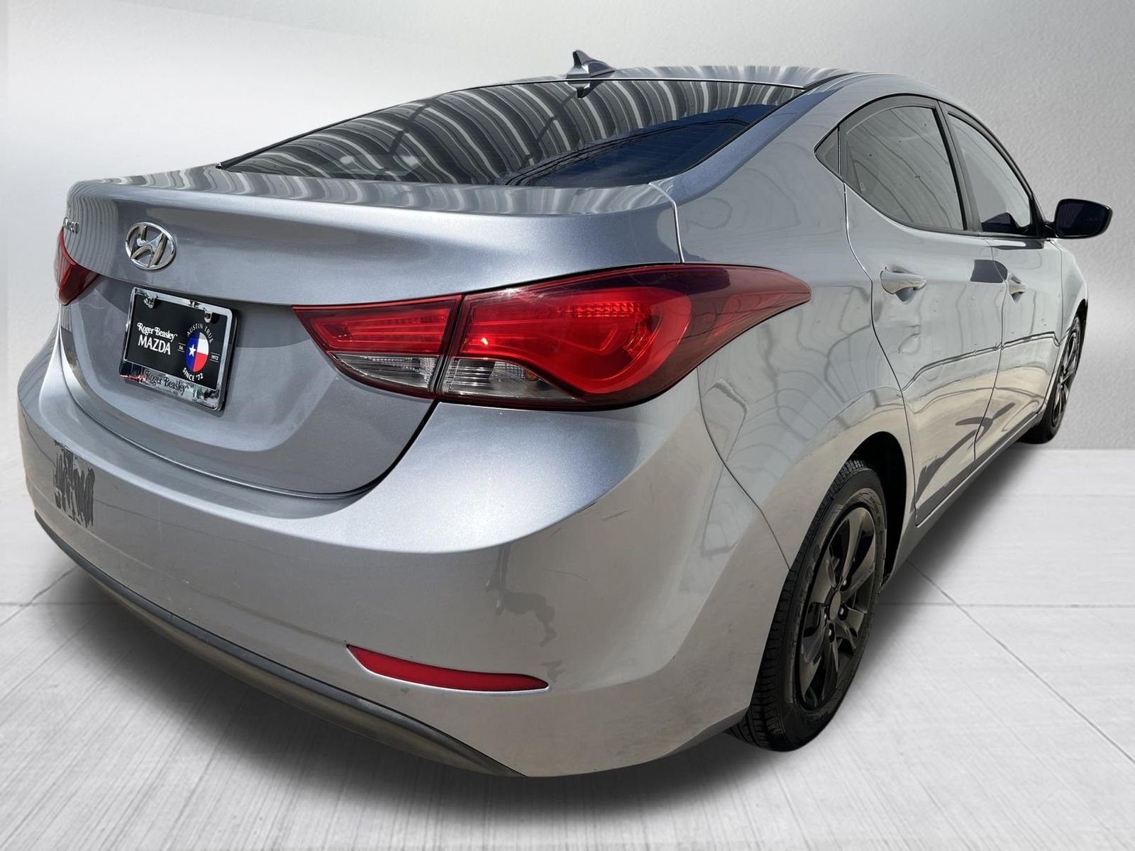 Used Car 2016 Hyundai Elantra  Se For Sale Under $10,000 In Austin, Texas