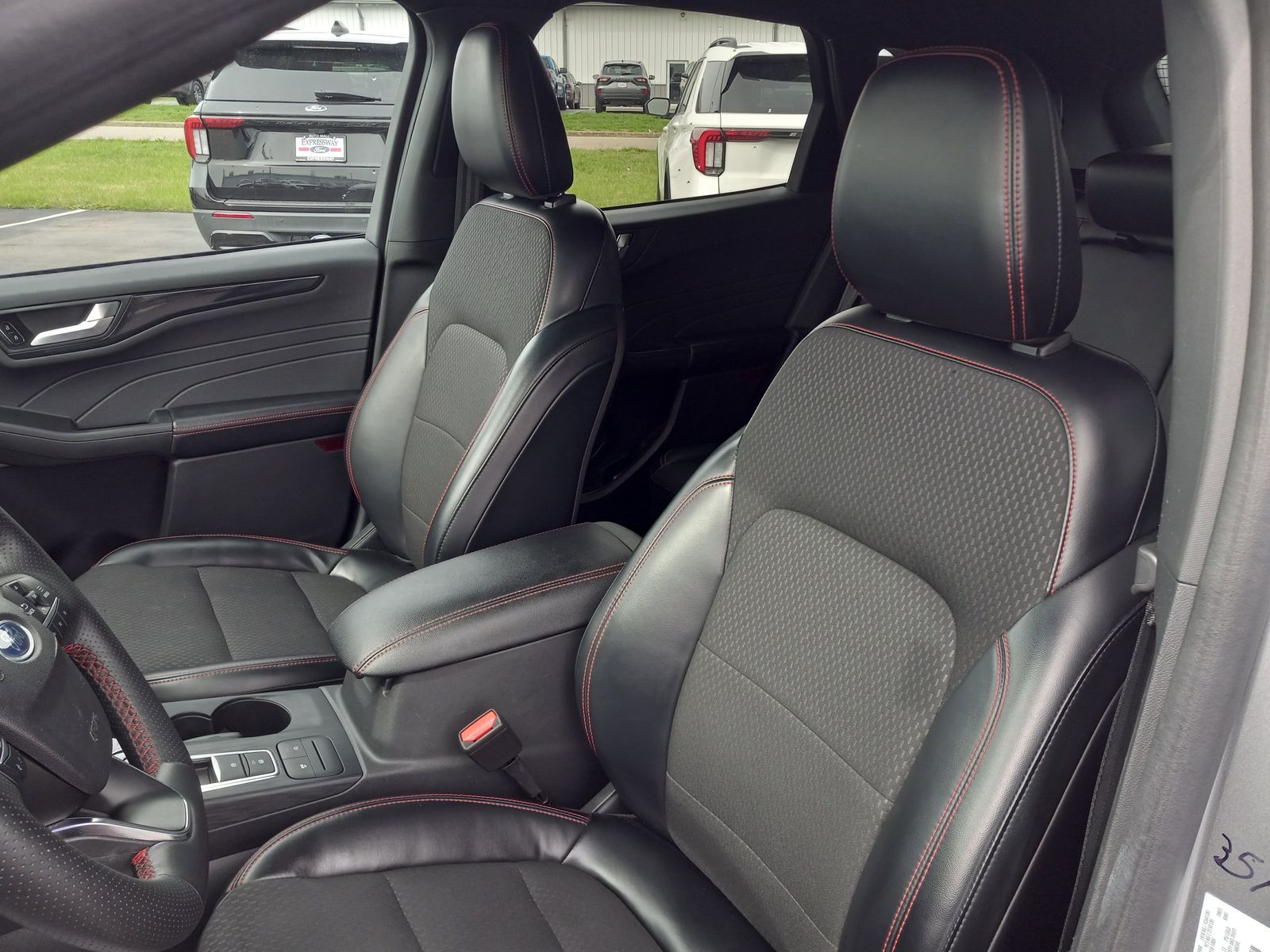 2024 Ford Escape image 14