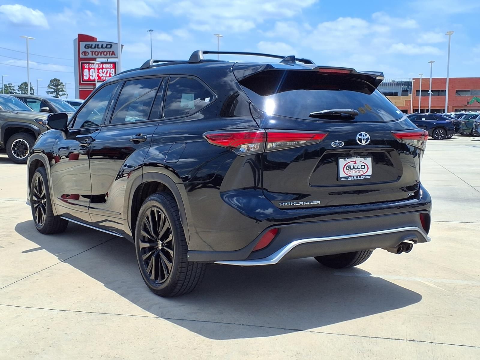 2023 Toyota Highlander XSE - 1