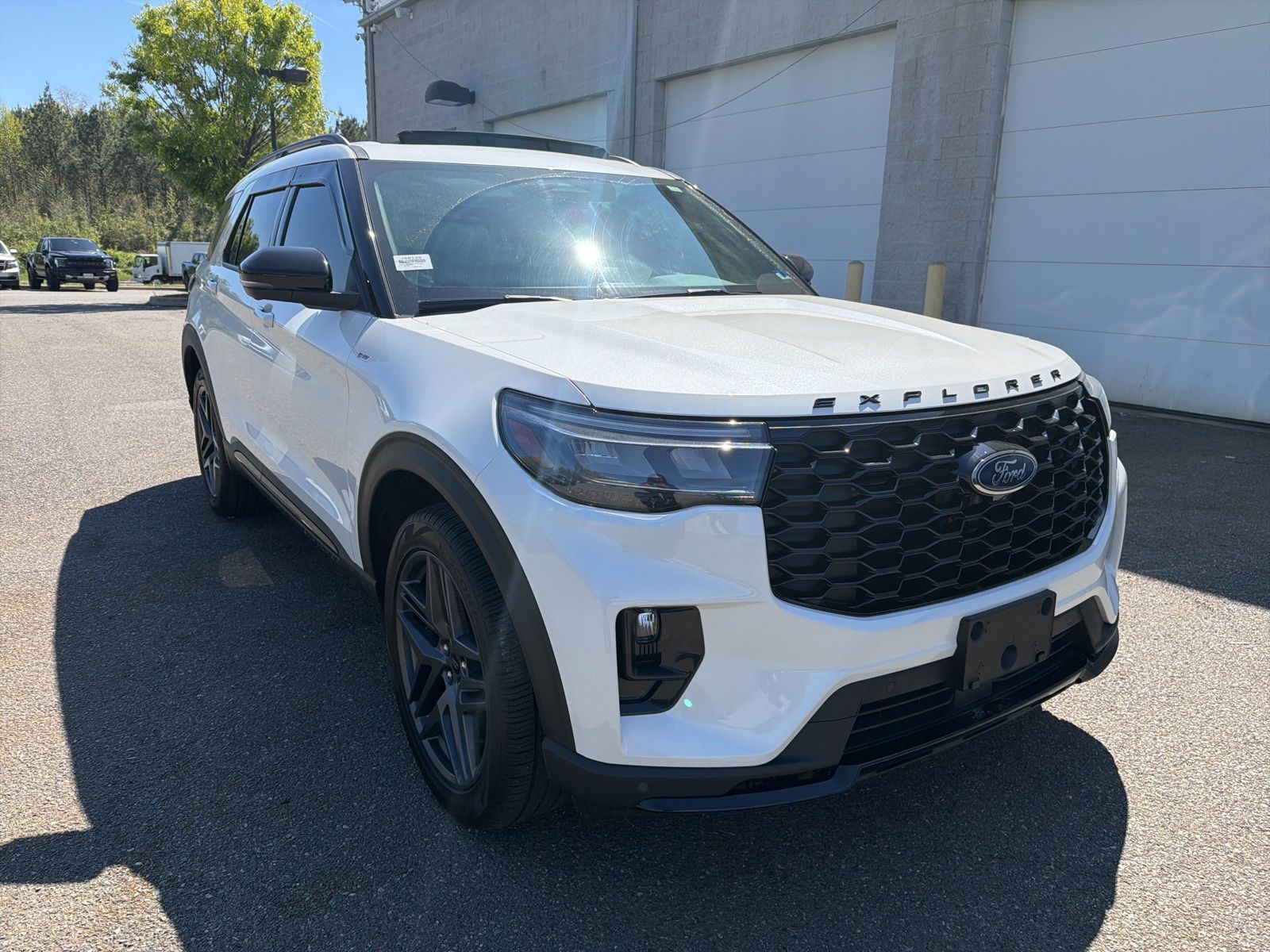 Star White Metallic Tri-Coat 2025 Ford Explorer ST-Line AWD SUV / Crossover All-Wheel Drive Automatic