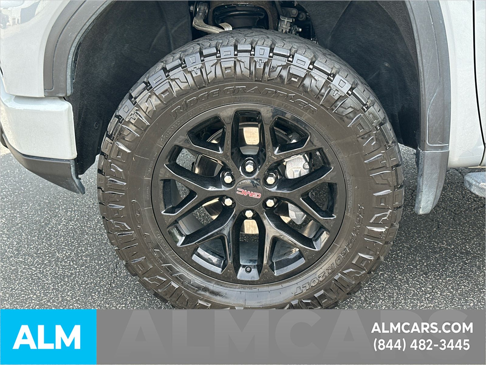 Used 2025 Gray GMC AT4 image 31