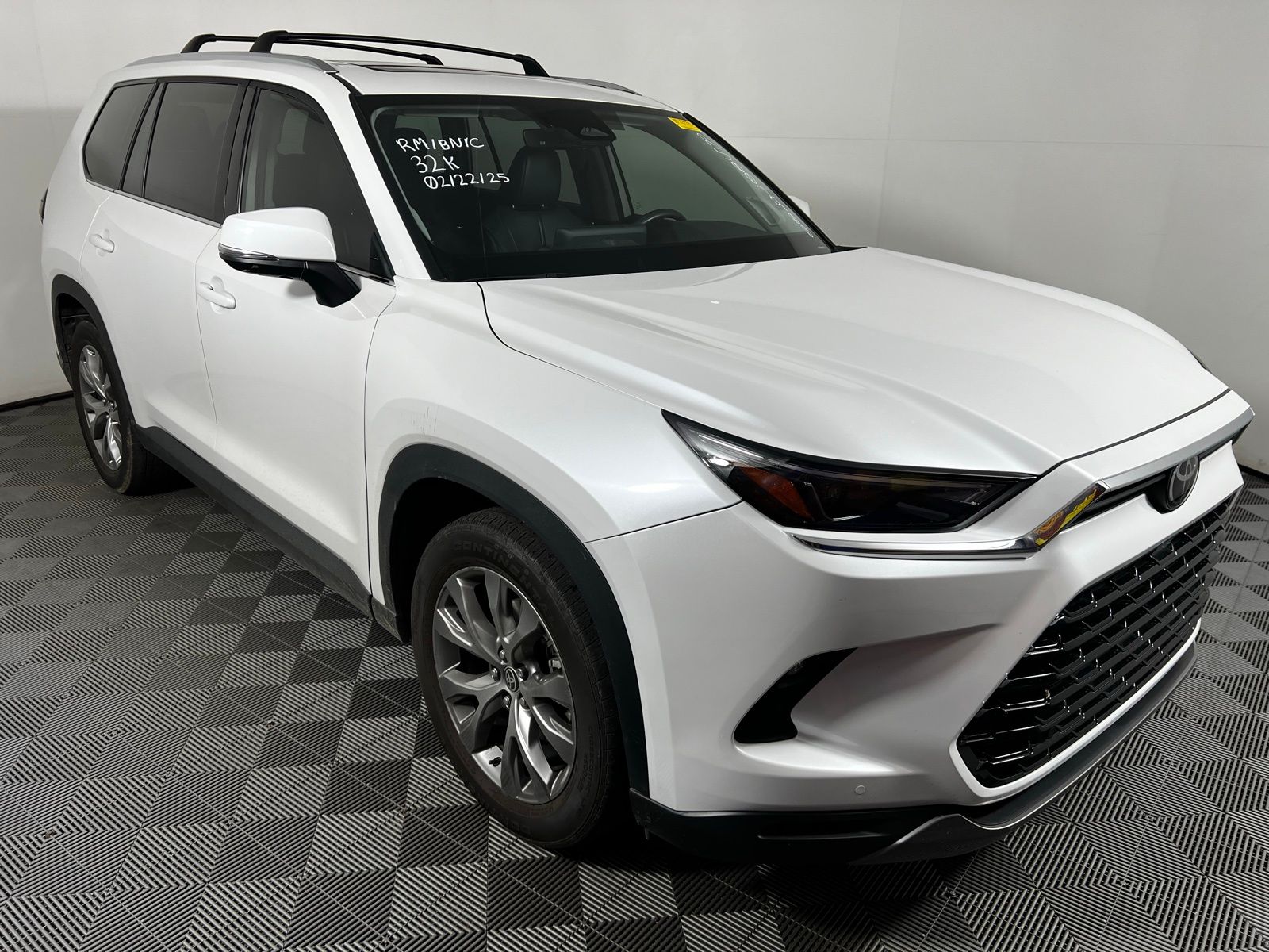 2024 Toyota Grand Highlander Limited 3