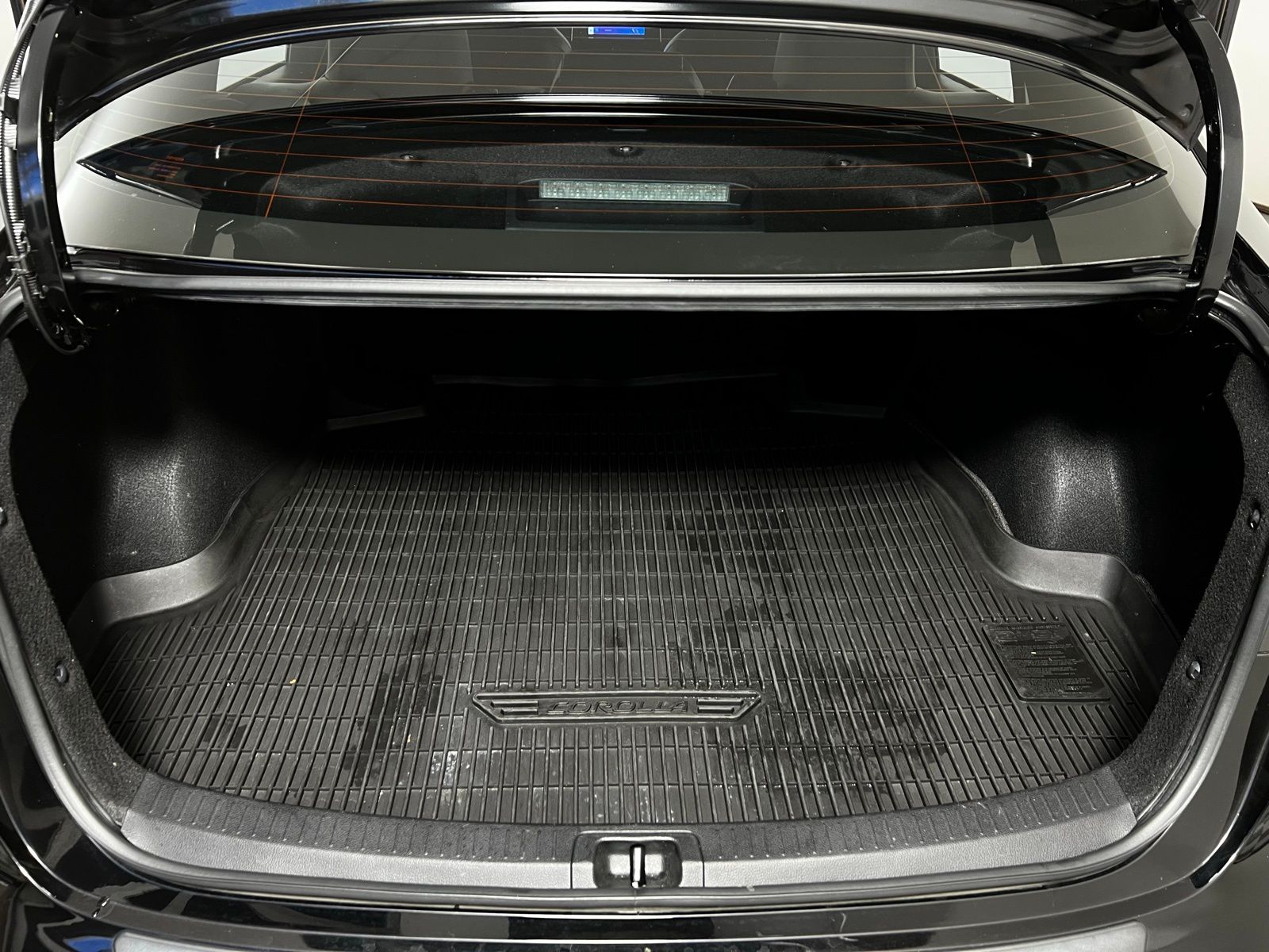 Thumbnail: 2023 Toyota Corolla - 26