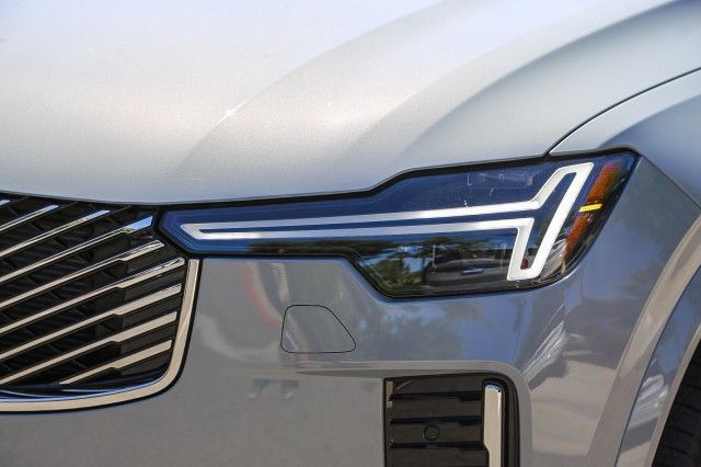 2026 Volvo XC90 Plus - Photo 8