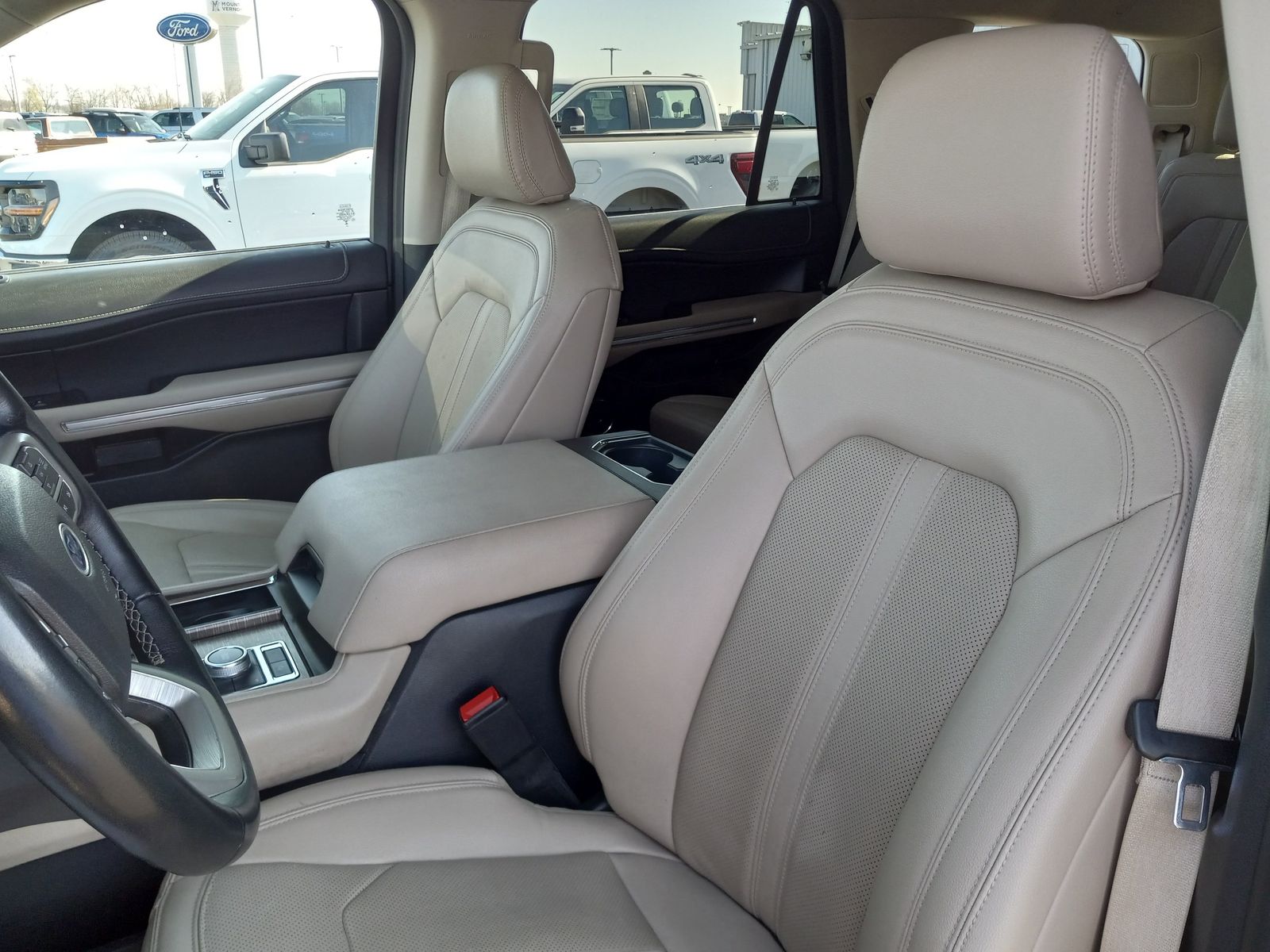 2023 Ford Expedition image 14
