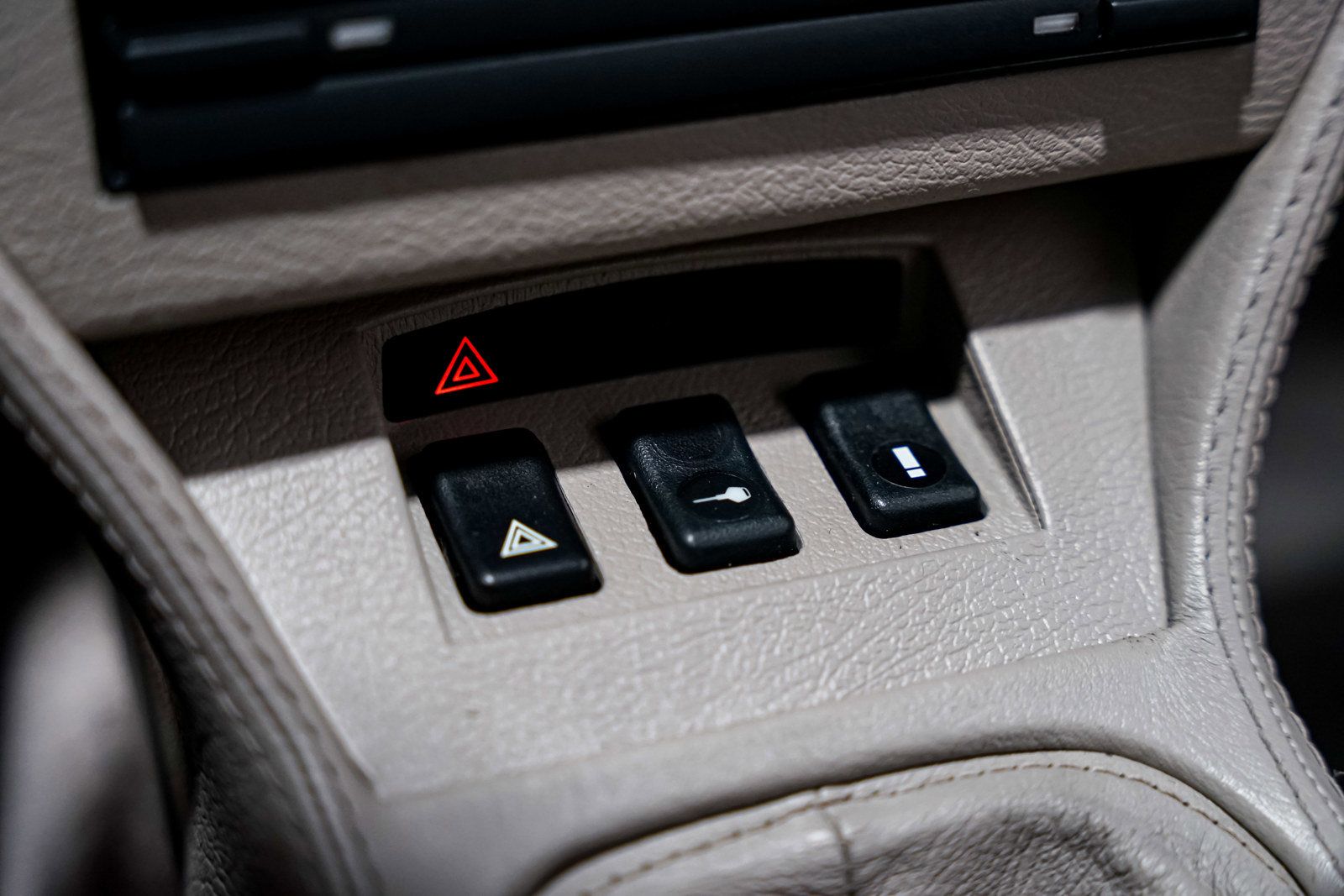 1991 Porsche 911 Turbo — photo 17
