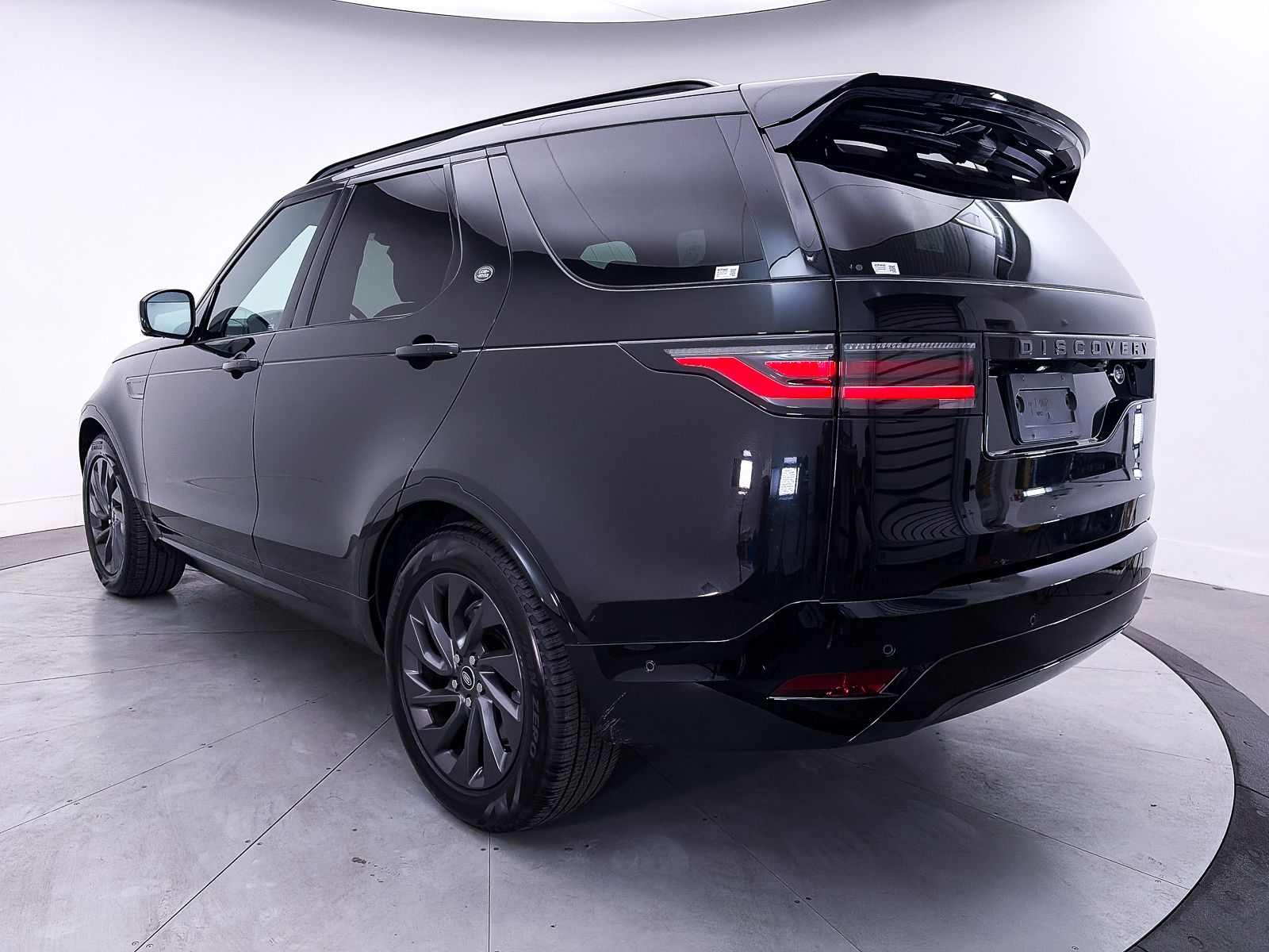 2023 Land Rover Discovery S R Dynamic - Photo 15