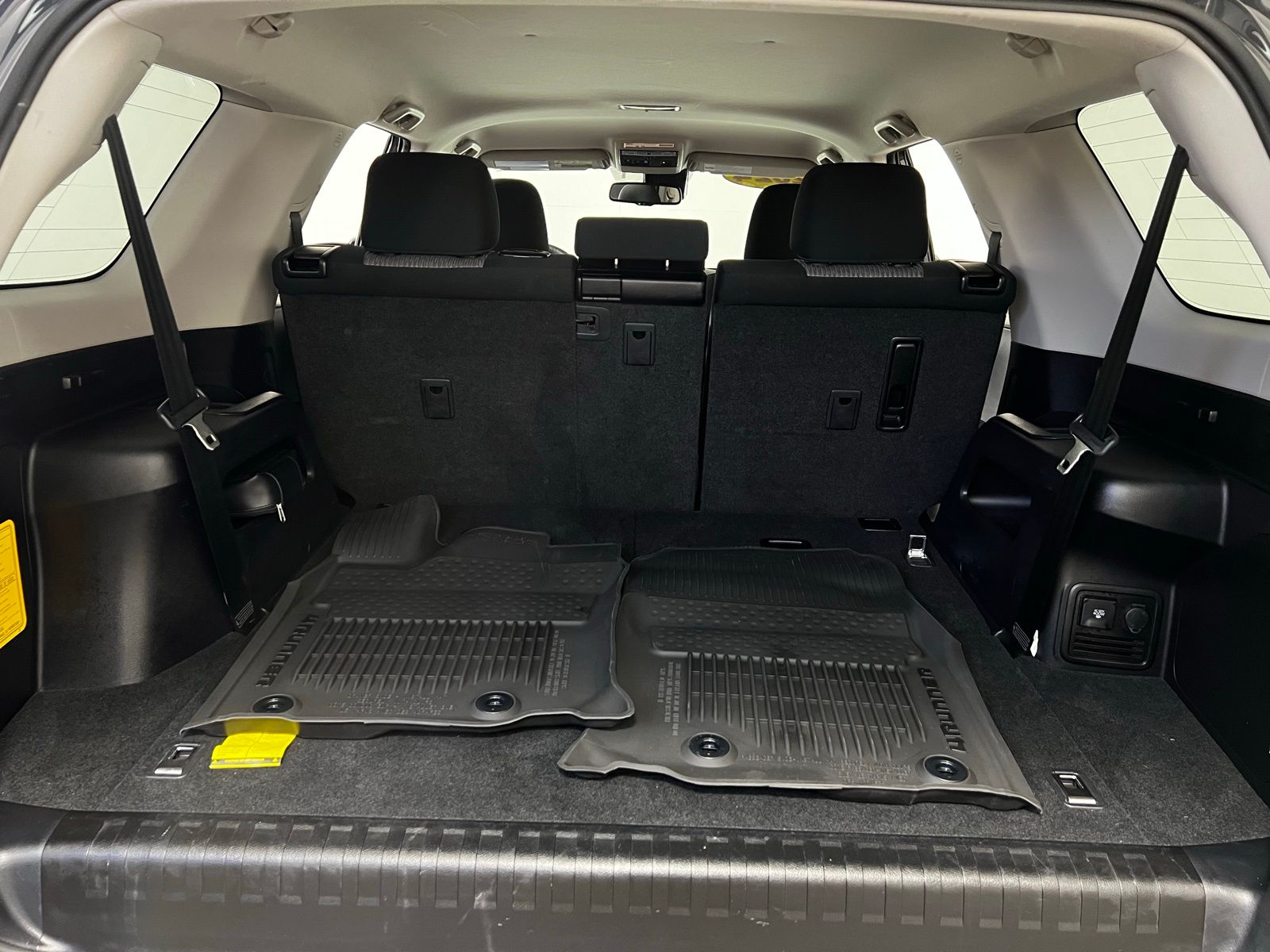 2024 Toyota 4Runner SR5 24
