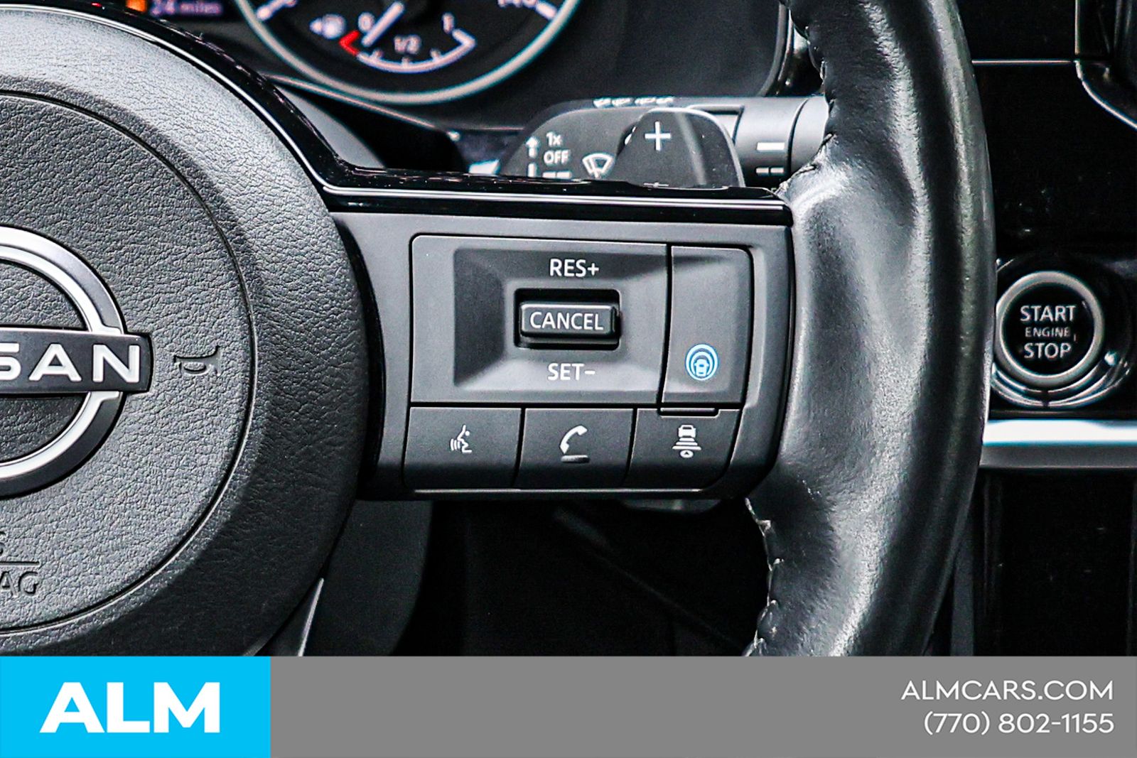 Used 2022 White Nissan SL image 28