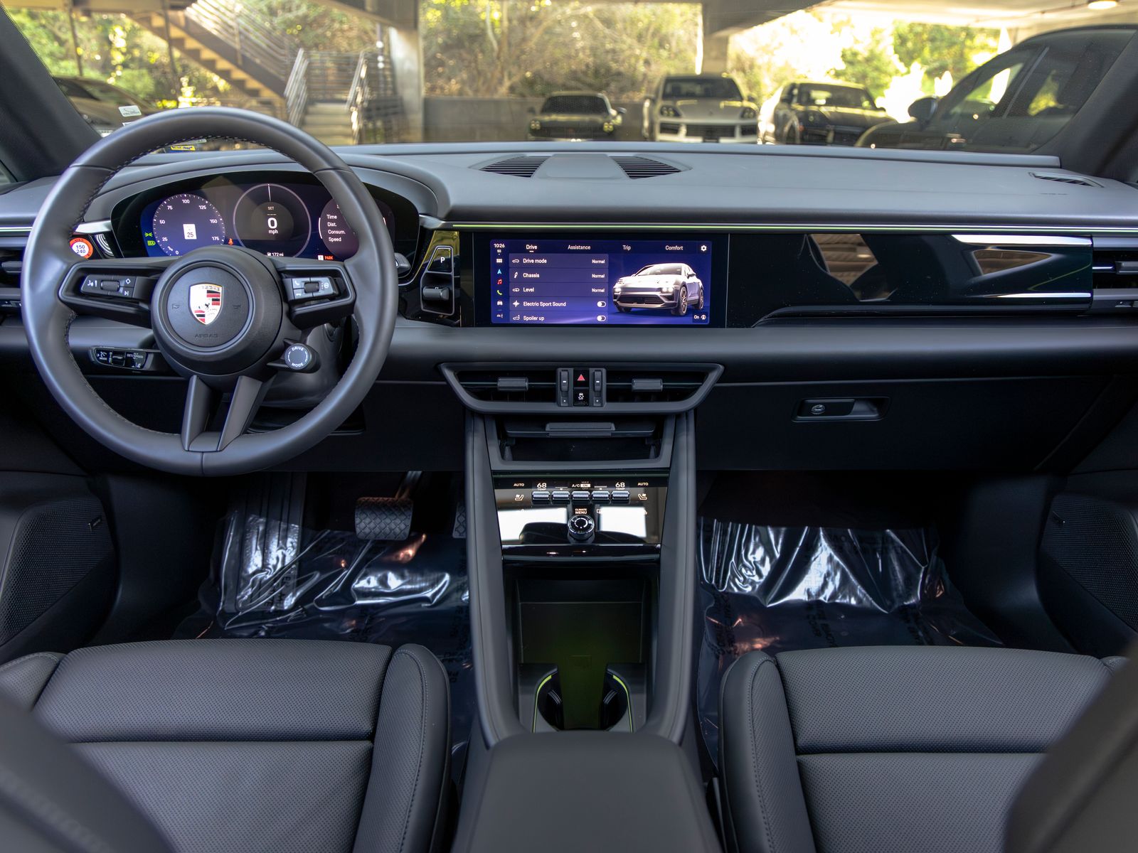 2025 Porsche Macan Base - Photo 39