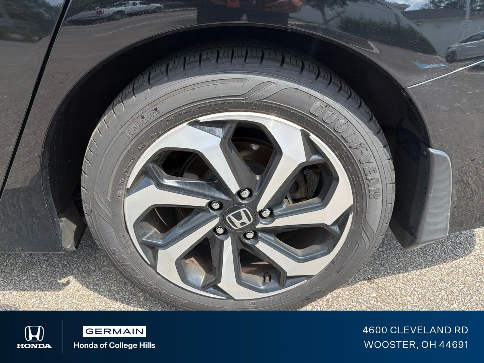 Certified Used 2017 Black Honda EX-L image 10