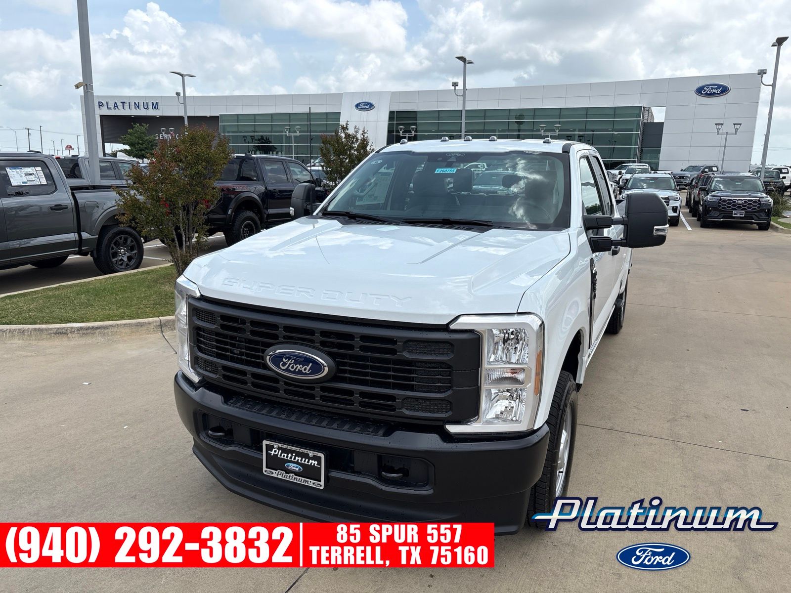 Oxford White 2026 Ford F-250 Super Duty Pickup Truck Four-Wheel Drive Automatic