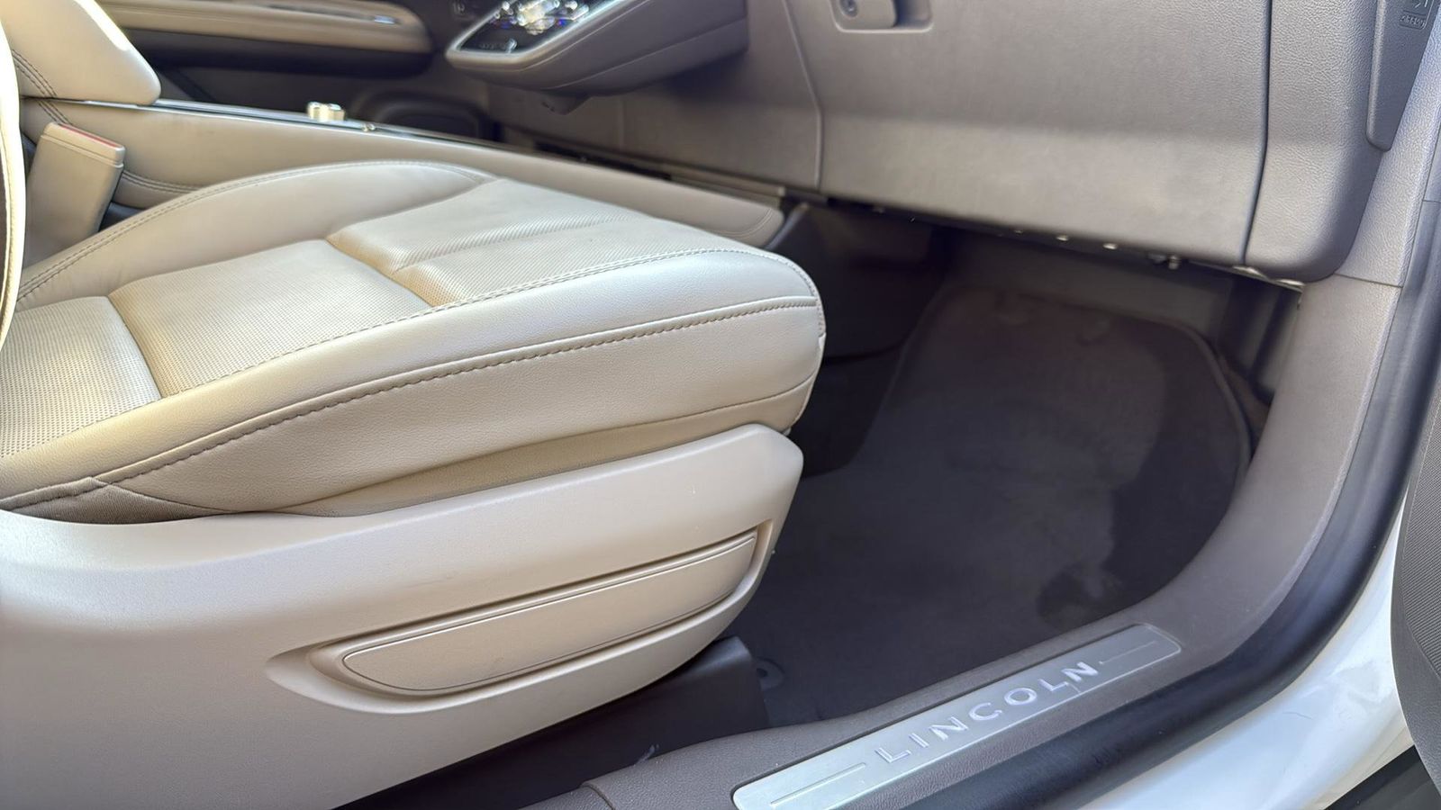 Used Car 2020 Lincoln Corsair  Reserve For Sale Under $30,000 In Austin, Texas