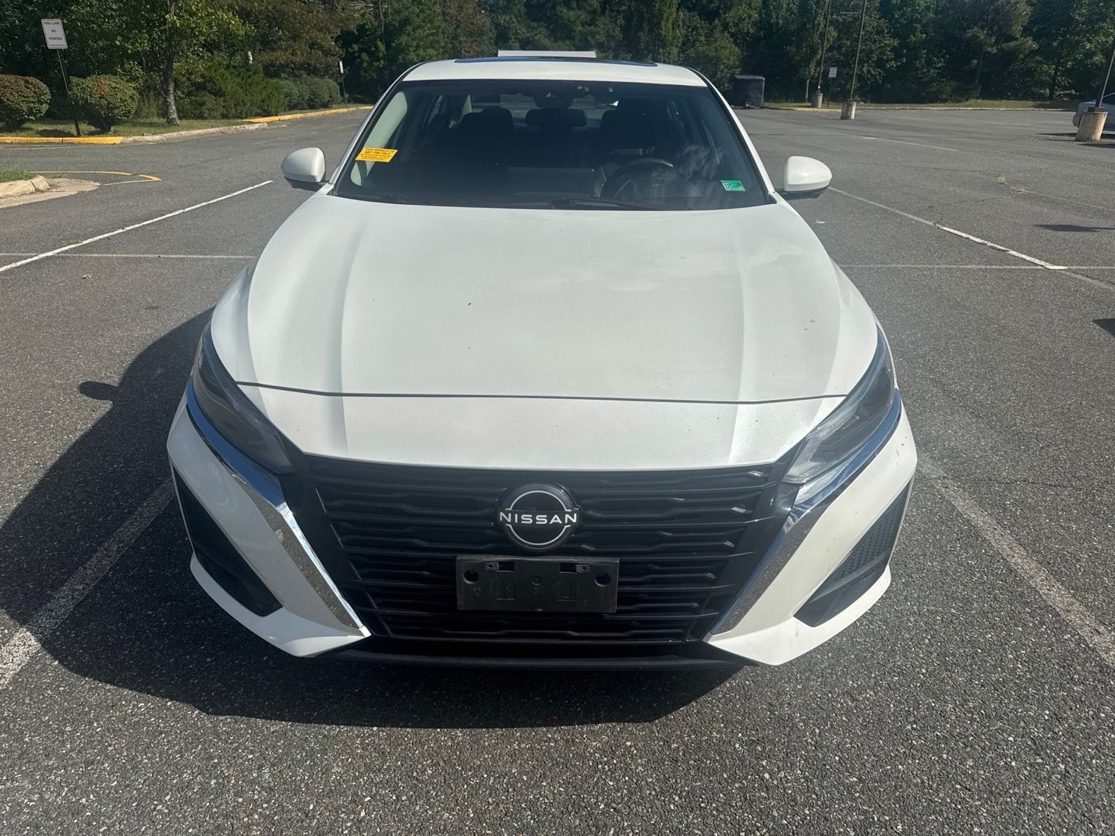 Used 2023 White Nissan 2.5 SL image 2