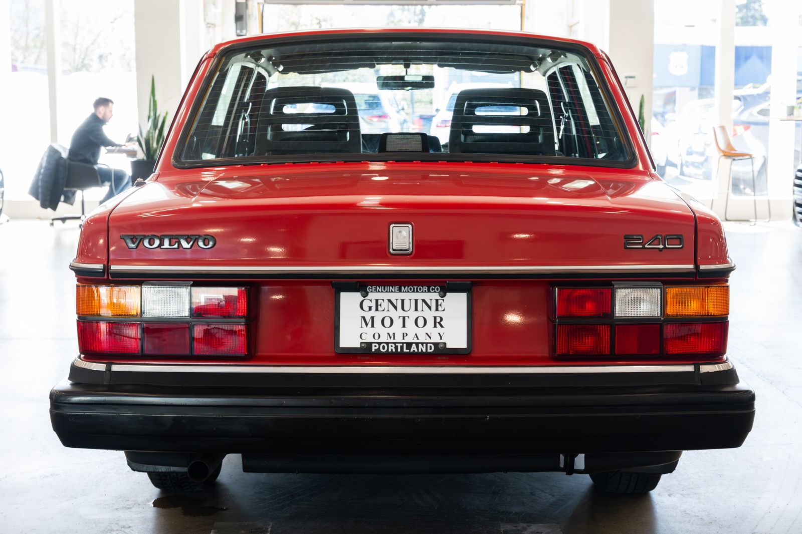 View vehicle photo 6