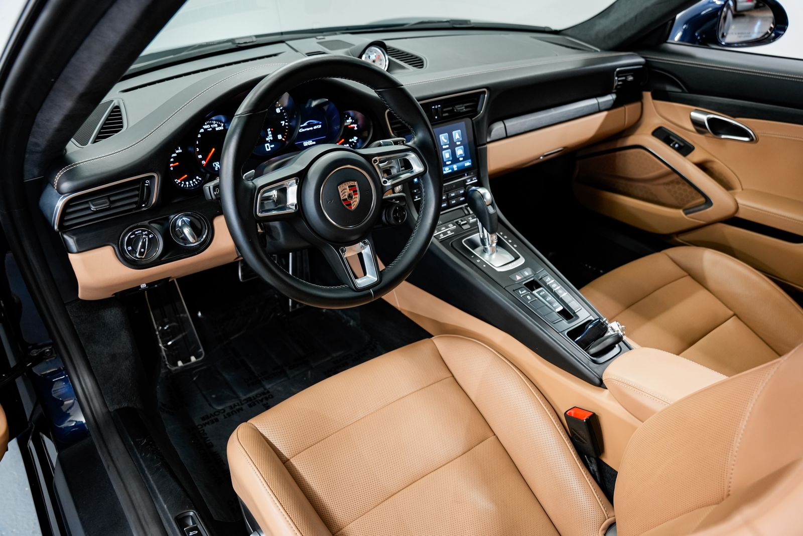2018 Porsche 911 Carrera GTS — photo 8