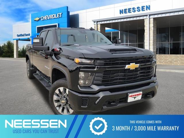 Black 2024 Chevrolet Silverado 2500HD Custom Crew Cab 4WD Pickup Truck Four-Wheel Drive Automatic