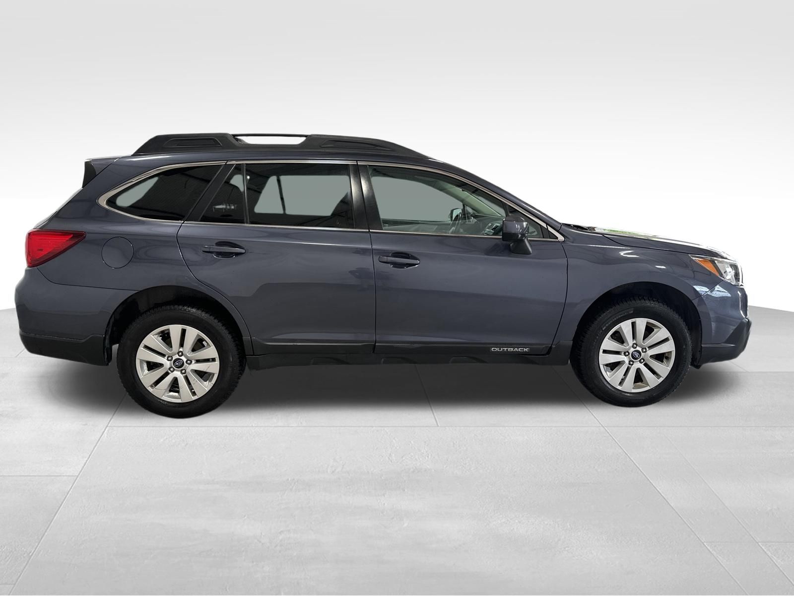 Used Car 2017 Subaru Outback  2.5i Premium For Sale Under $20,000 In Austin, Texas