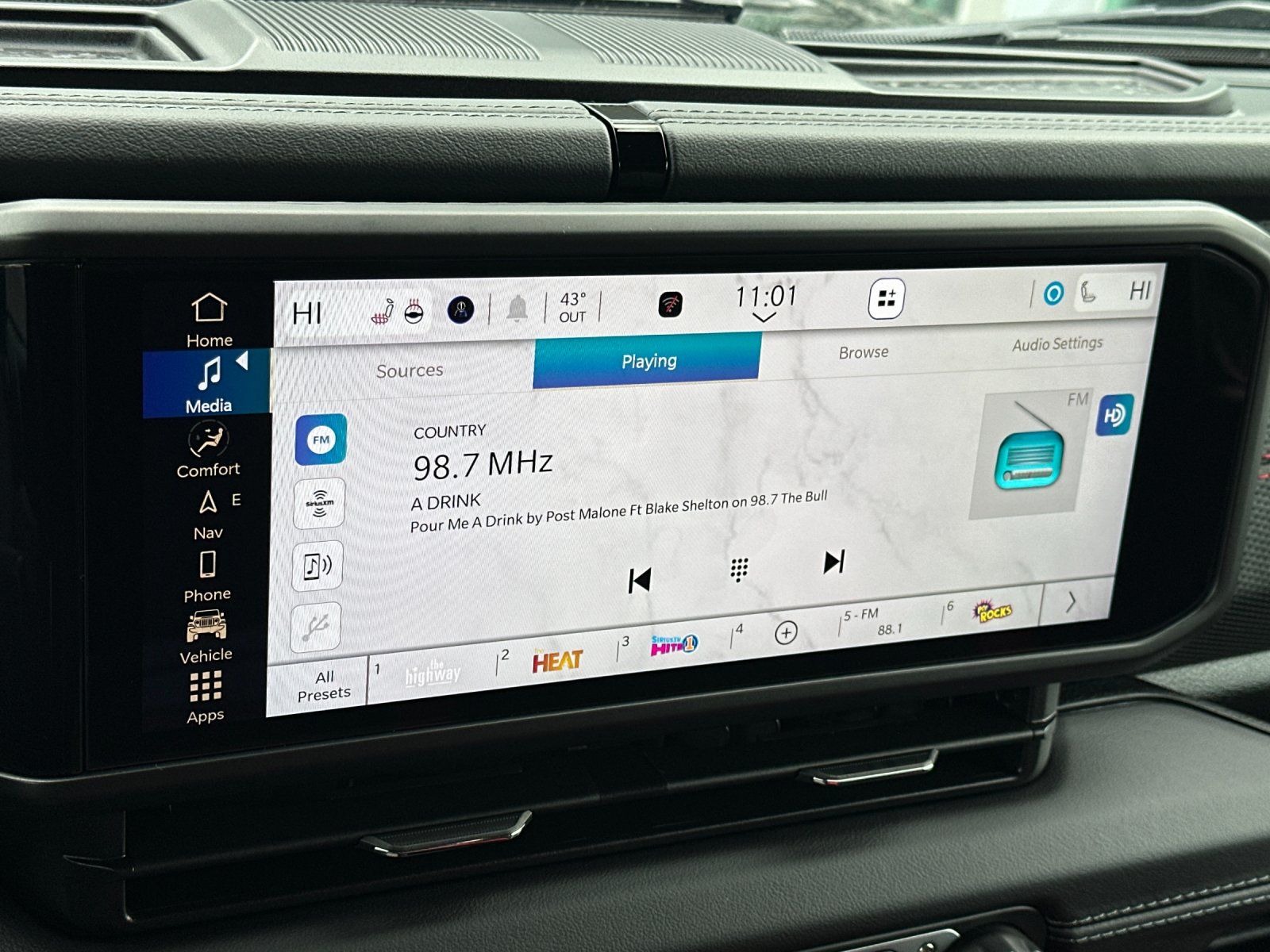 used 2024 Jeep Gladiator car, priced at $44,998