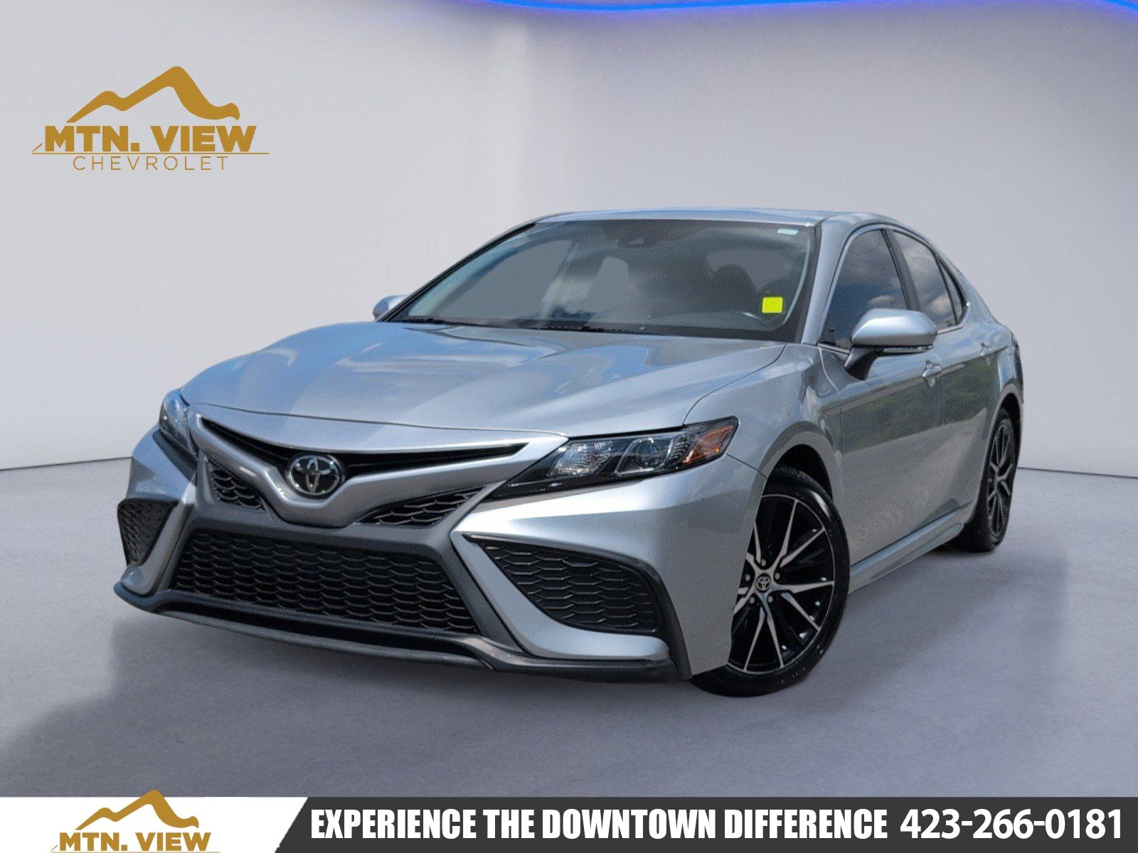 Celestial Silver Metallic 2022 Toyota Camry Sedan Front-Wheel Drive 8-Speed Automatic