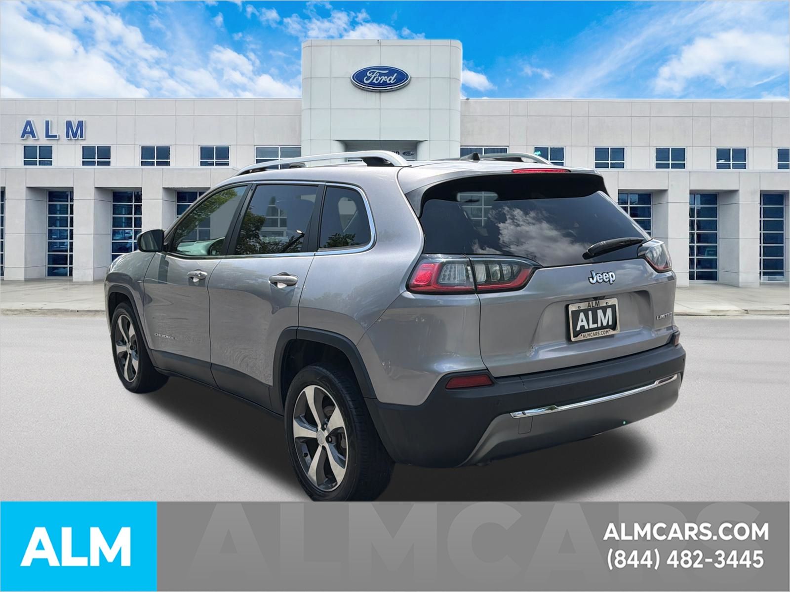 Used 2019 Silver Jeep Limited image 8