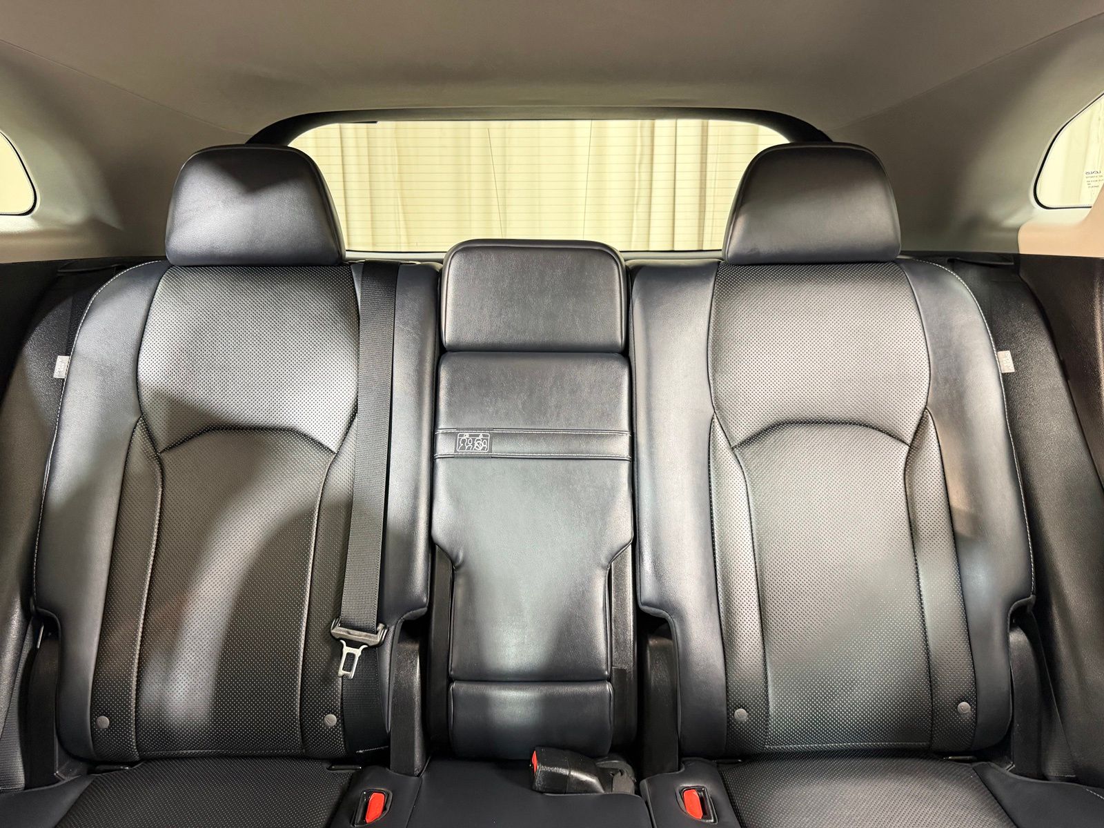 Used 2021  Lexus 350 image 34