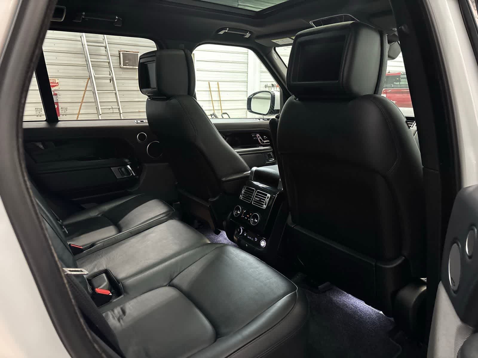 2018 Land Rover Range Rover Supercharged - Photo 32