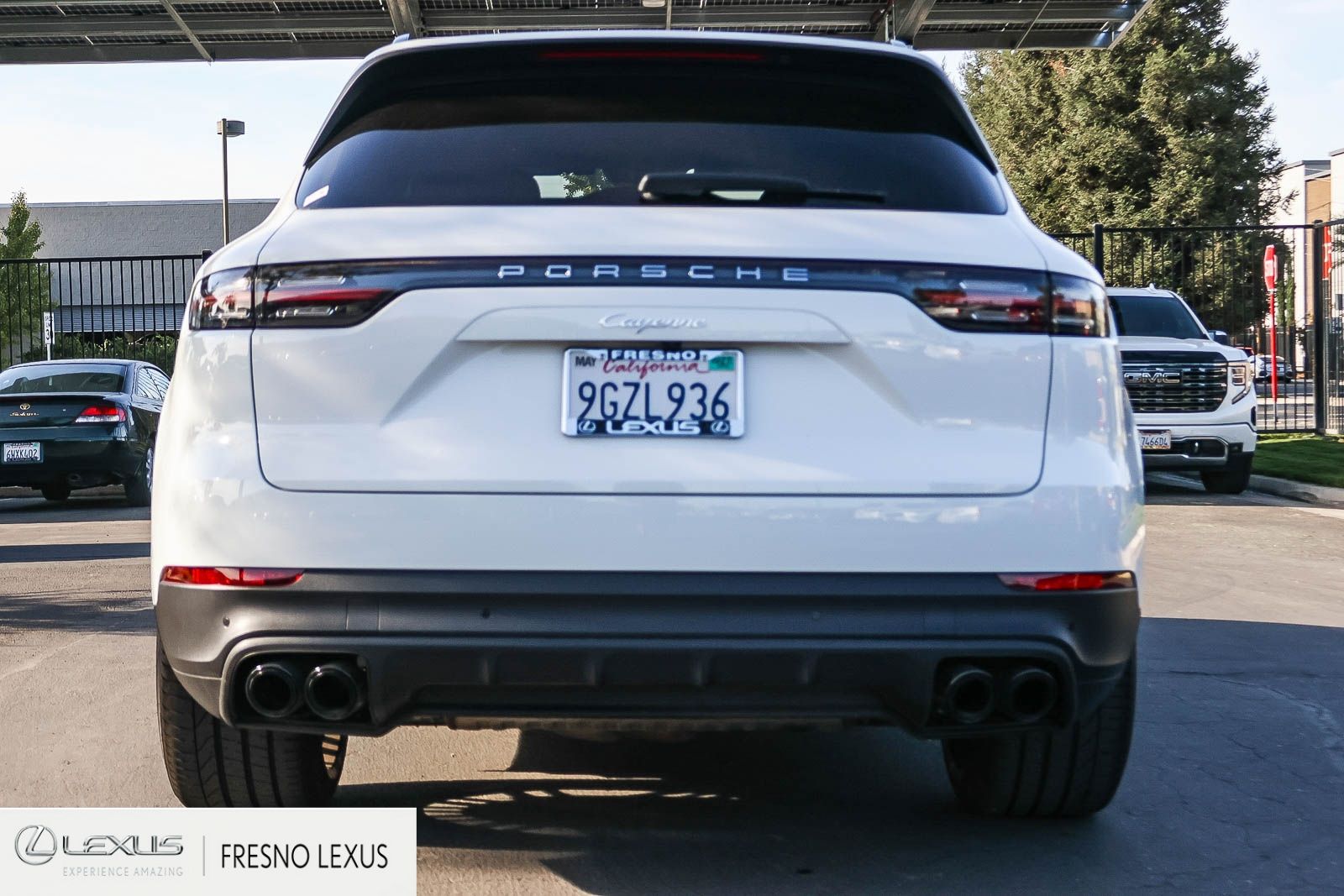 Used 2023 White Porsche Base image 5