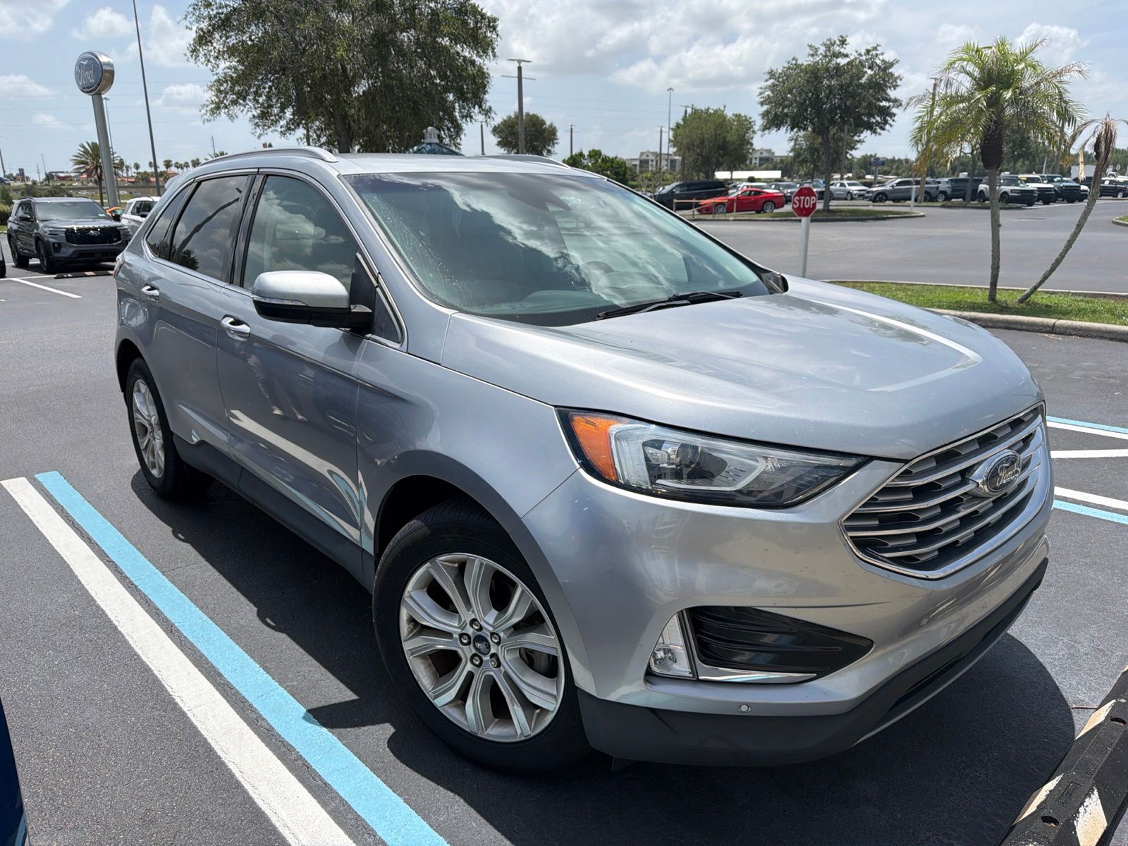 Silver Metallic 2020 Ford Edge SUV / Crossover Front-Wheel Drive 8-Speed Automatic