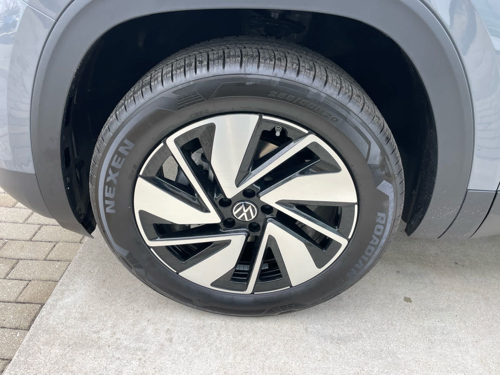 new 2026 Volkswagen Atlas car, priced at $51,443