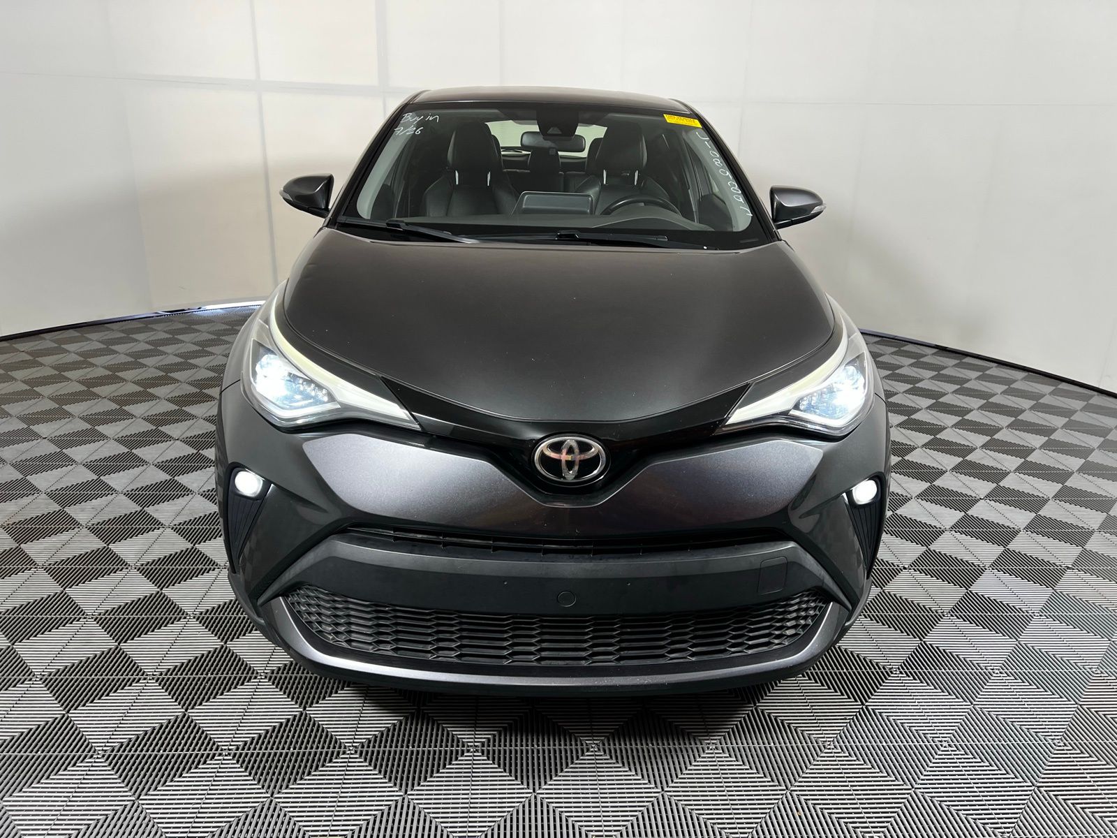 Thumbnail: 2020 Toyota C-HR - 2