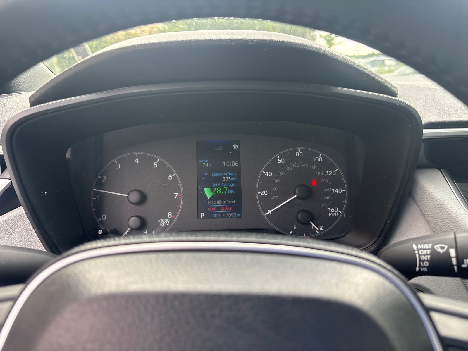 Used 2025 Ice Toyota SE image 14