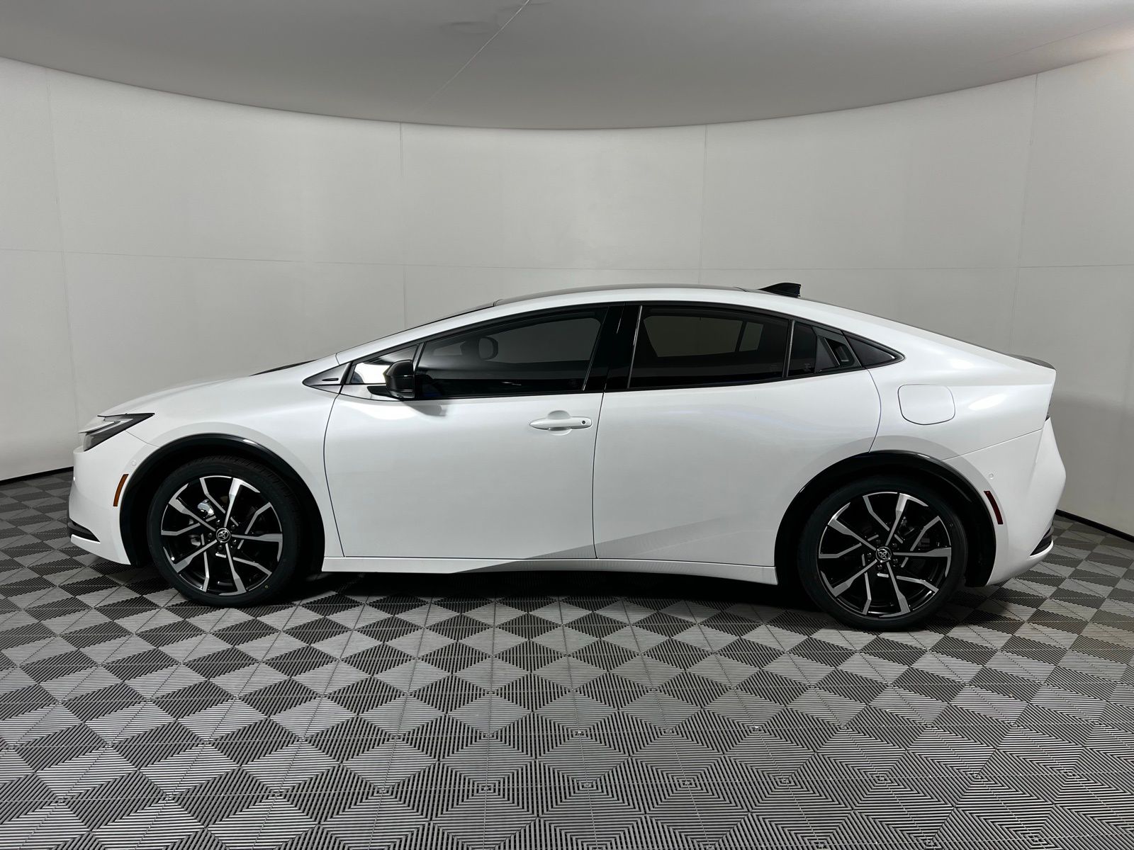 Thumbnail: 2026 Toyota Prius - 8