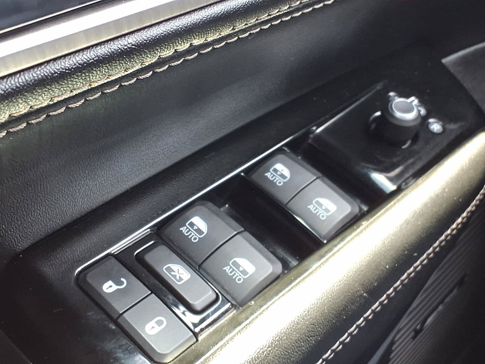 2022 Jeep Wagoneer Series II White at Texan Dodge Chrysler Jeep Ram