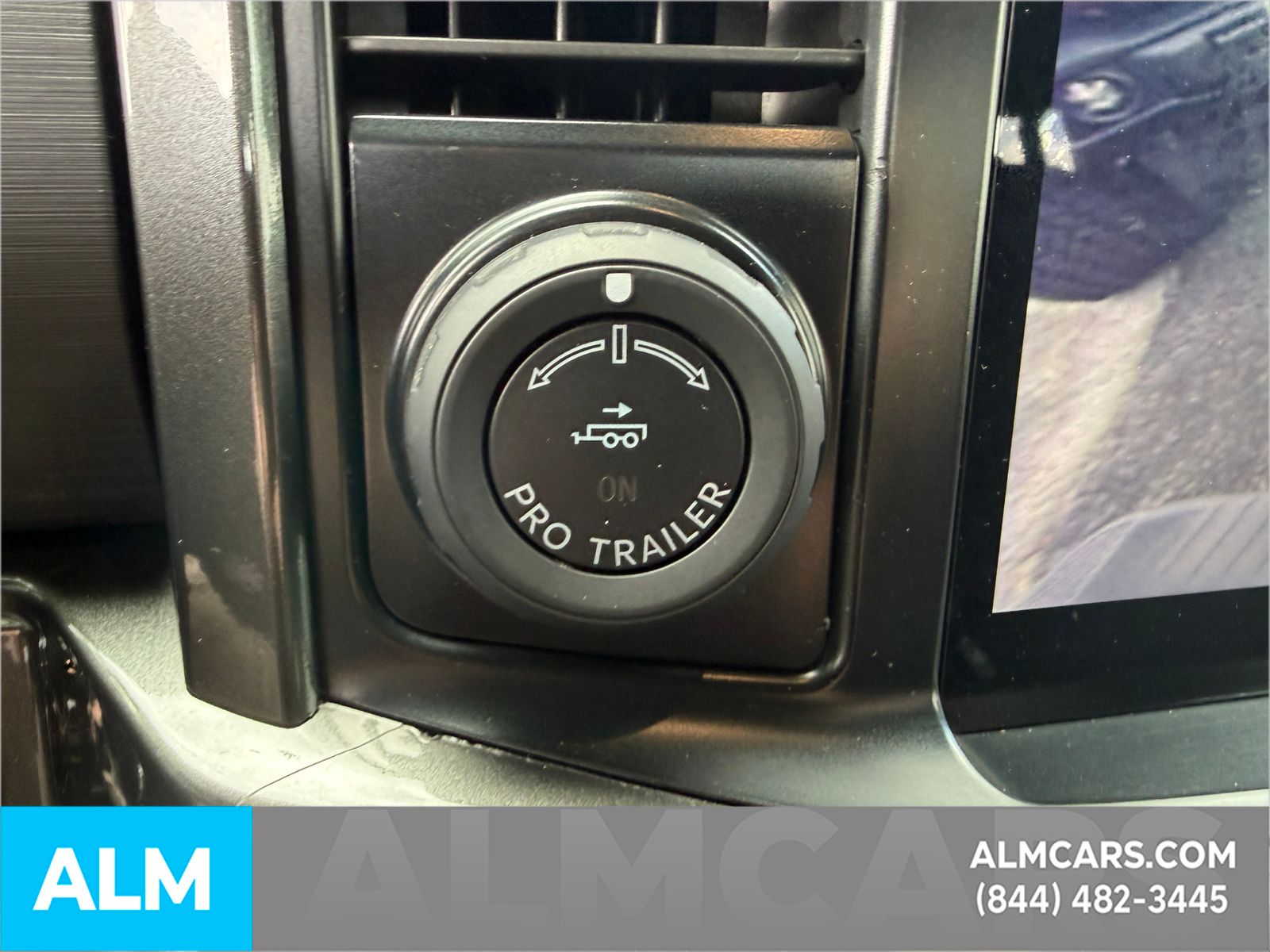 Used 2023 White Ford XLT image 27