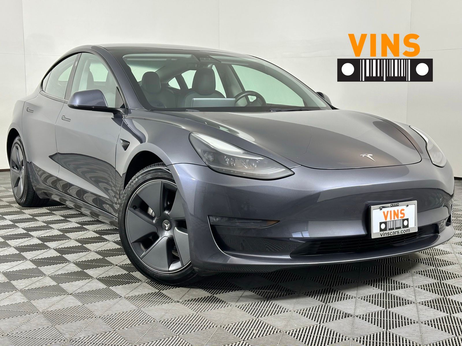 2023 Tesla Model 3 -'s photo