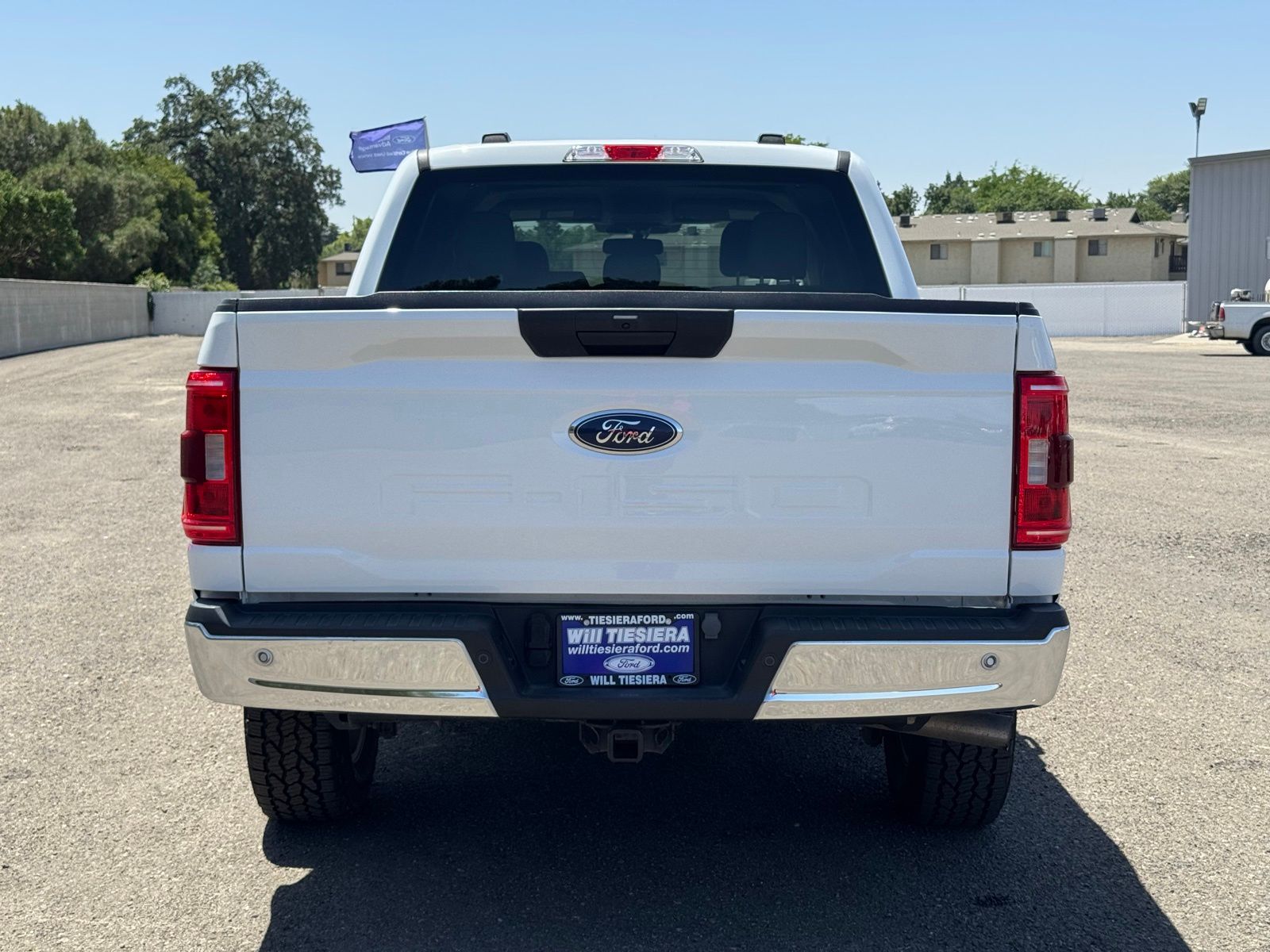 View vehicle photo 6