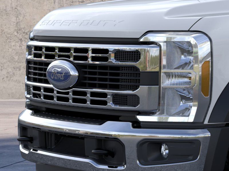 New 2026 Oxford White Ford XL image 17