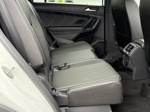 Used 2023 White Volkswagen 2.0T SE R-Line Black image 34