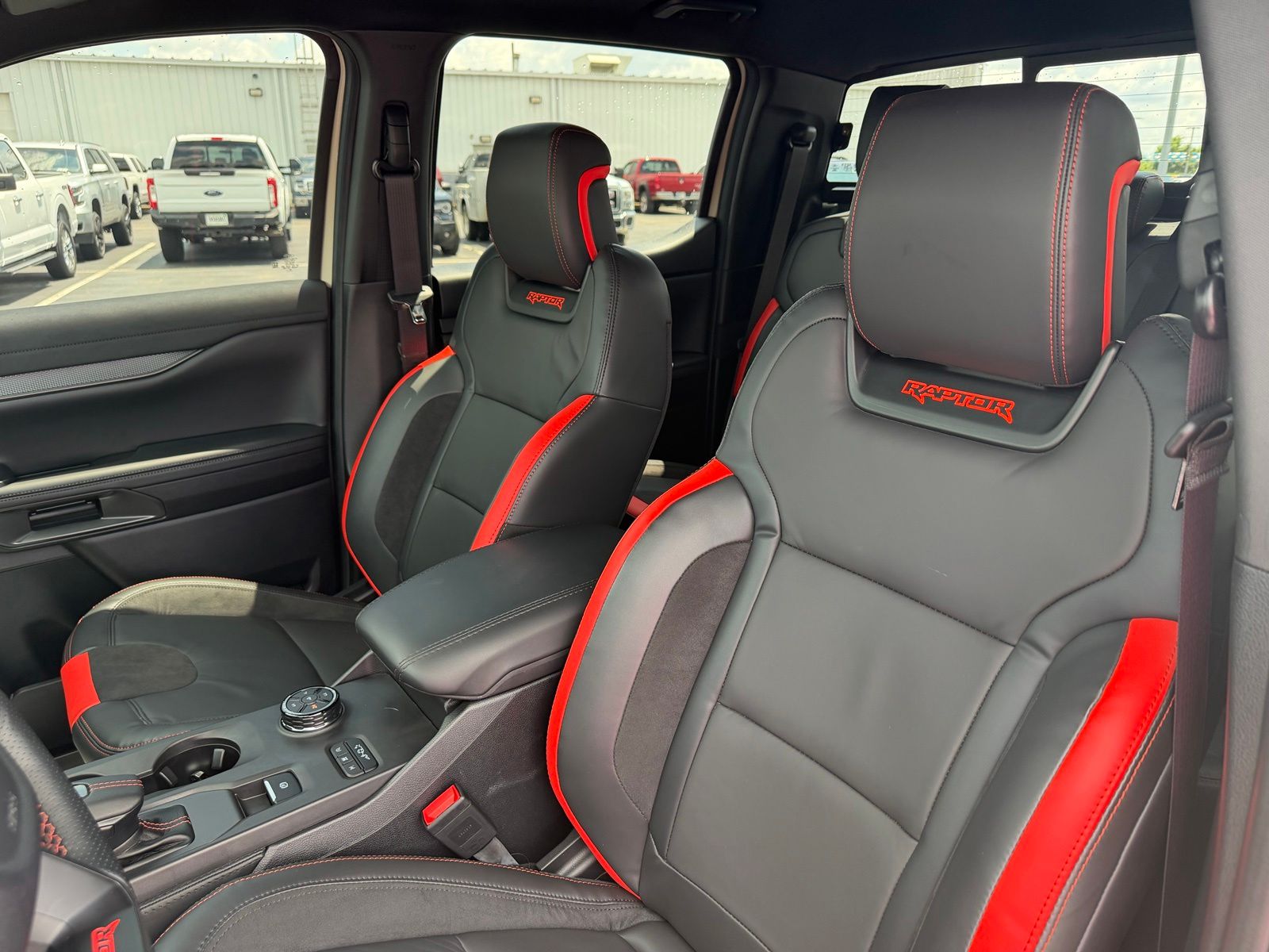 2025 Ford Ranger image 12