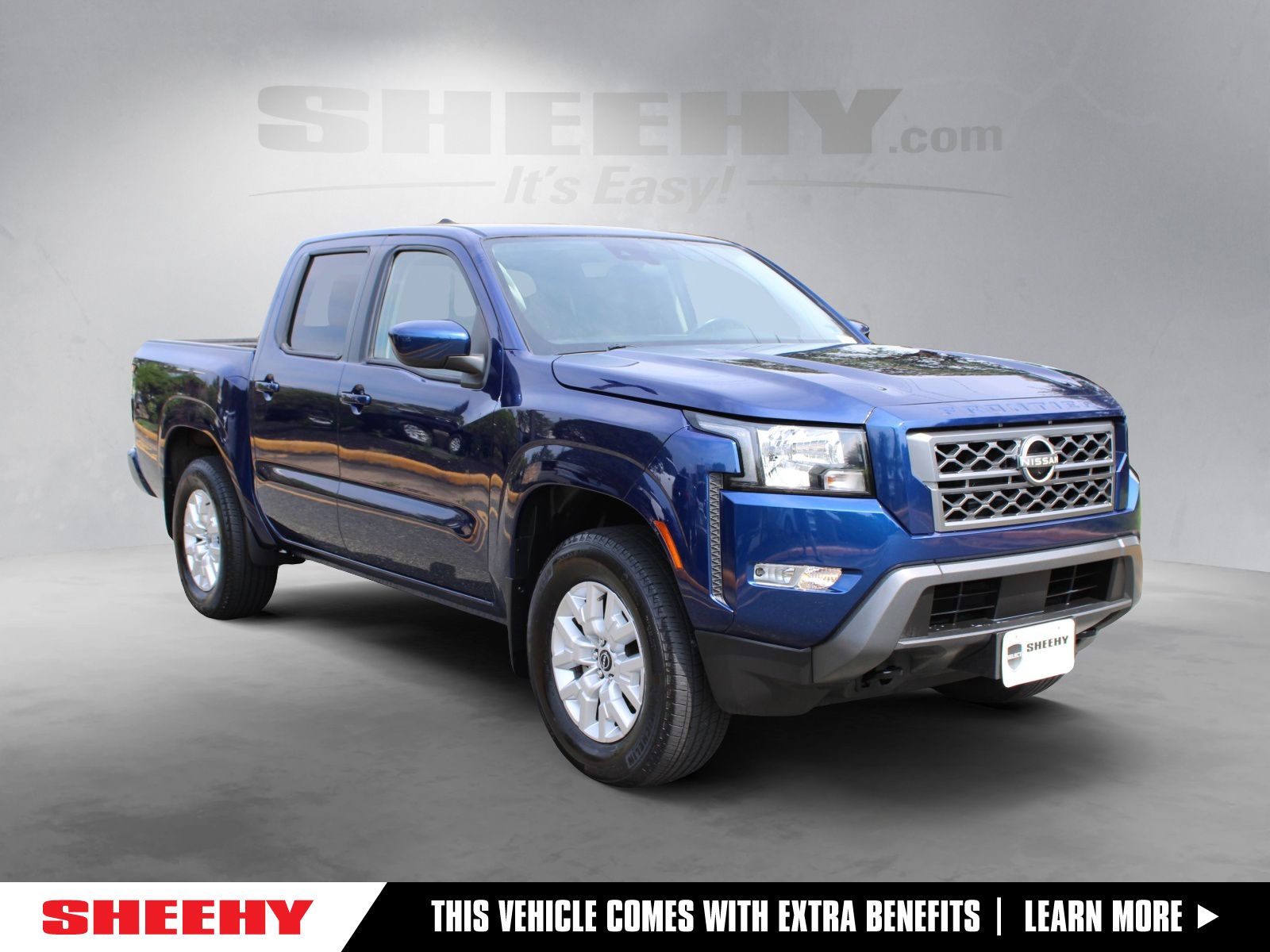 Deep Blue Pearl 2022 Nissan Frontier Pickup Truck Four-Wheel Drive 9-Speed Automatic