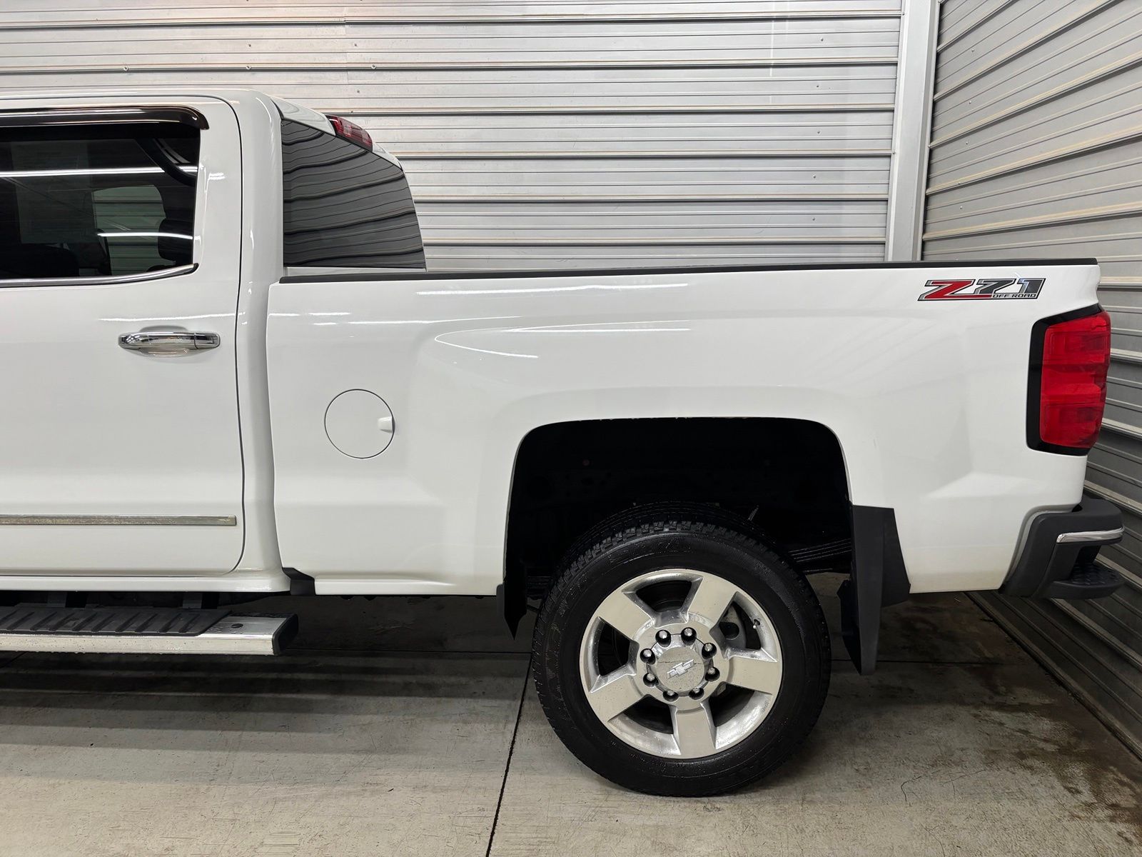 2017 Chevrolet Silverado 2500HD LTZ - Image 5