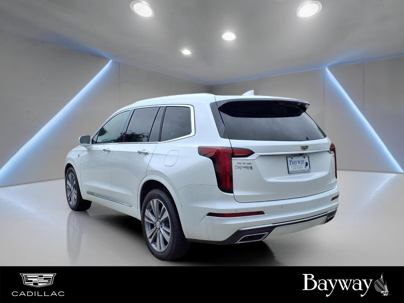 2020 Cadillac XT6 Premium Luxury White at Tom Peacock Cadillac