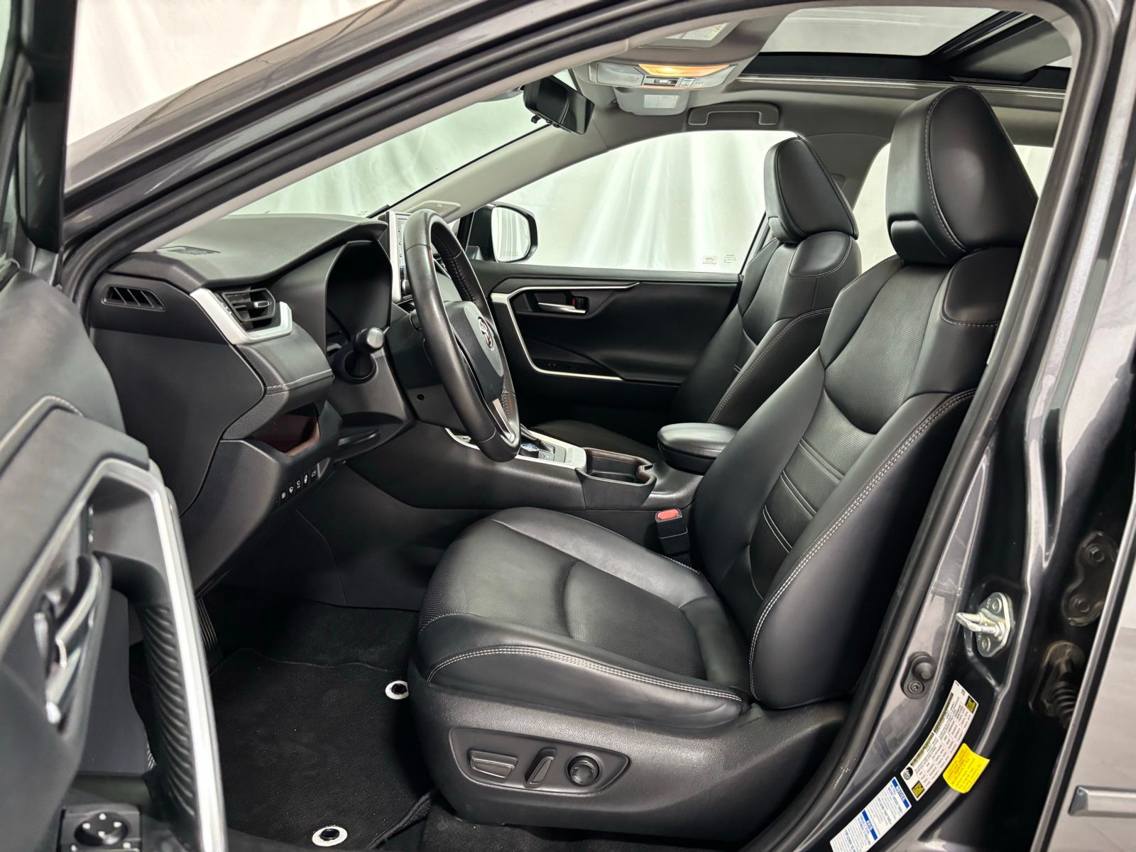 Used Car 2020 Toyota Rav4 Hybrid  Limited For Sale Under $25,000 In Austin, Texas